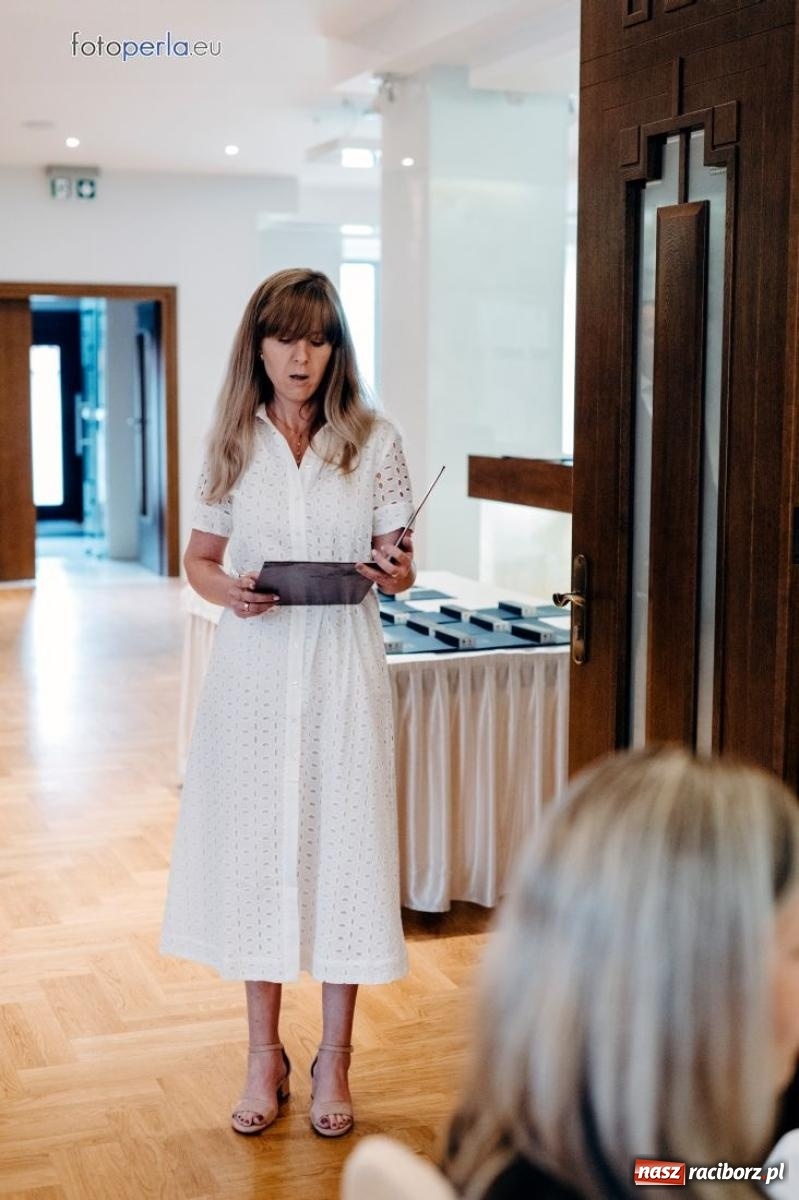 Zdjęcie w galerii na portalu naszraciborz.pl: Najzdolniejsi uczniowie z gminy Krzanowice nagrodzeni przez burmistrza wiadomości z regionu