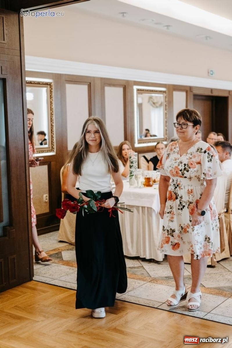 Zdjęcie w galerii na portalu naszraciborz.pl: Najzdolniejsi uczniowie z gminy Krzanowice nagrodzeni przez burmistrza wiadomości z regionu