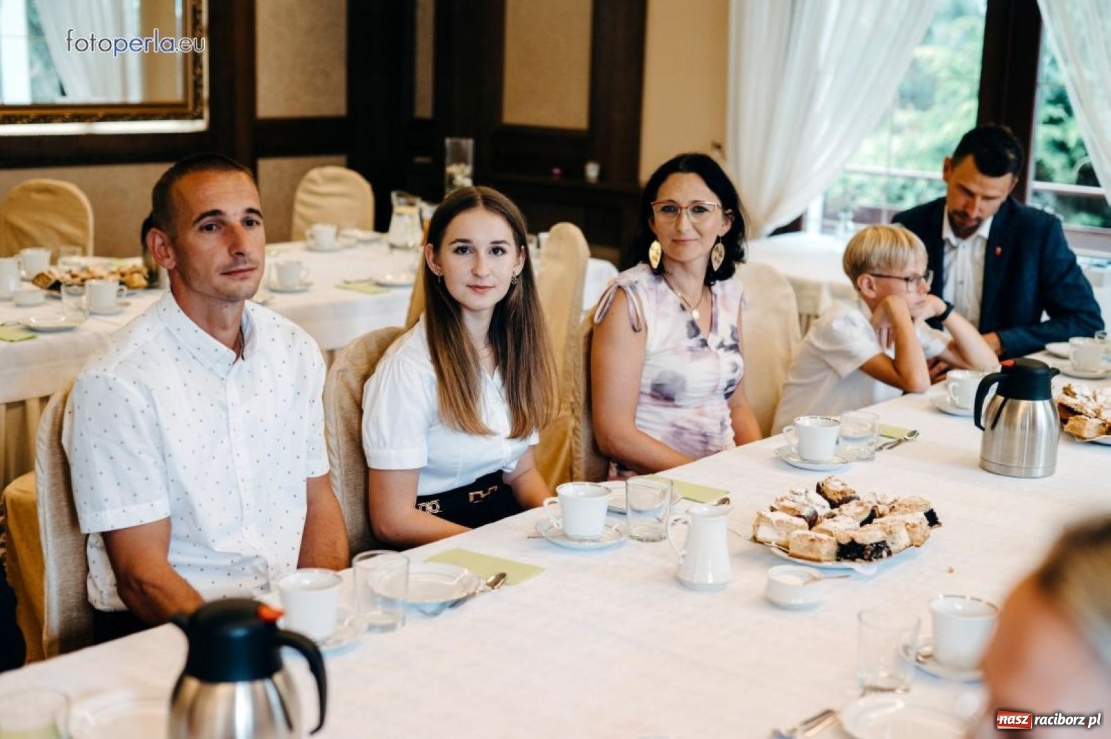 Zdjęcie w galerii na portalu naszraciborz.pl: Najzdolniejsi uczniowie z gminy Krzanowice nagrodzeni przez burmistrza wiadomości z regionu