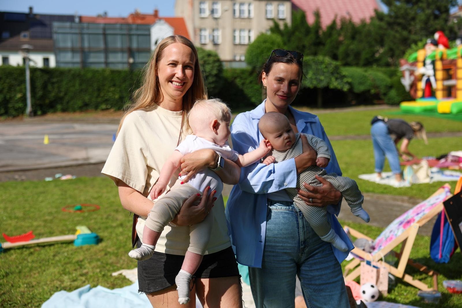 Zdjęcie w galerii na portalu naszraciborz.pl: Piknik Małych Odkrywców Sztuki i Pracowni Rękodzieła RCK w Ogrodzie Strzechy wiadomości z regionu