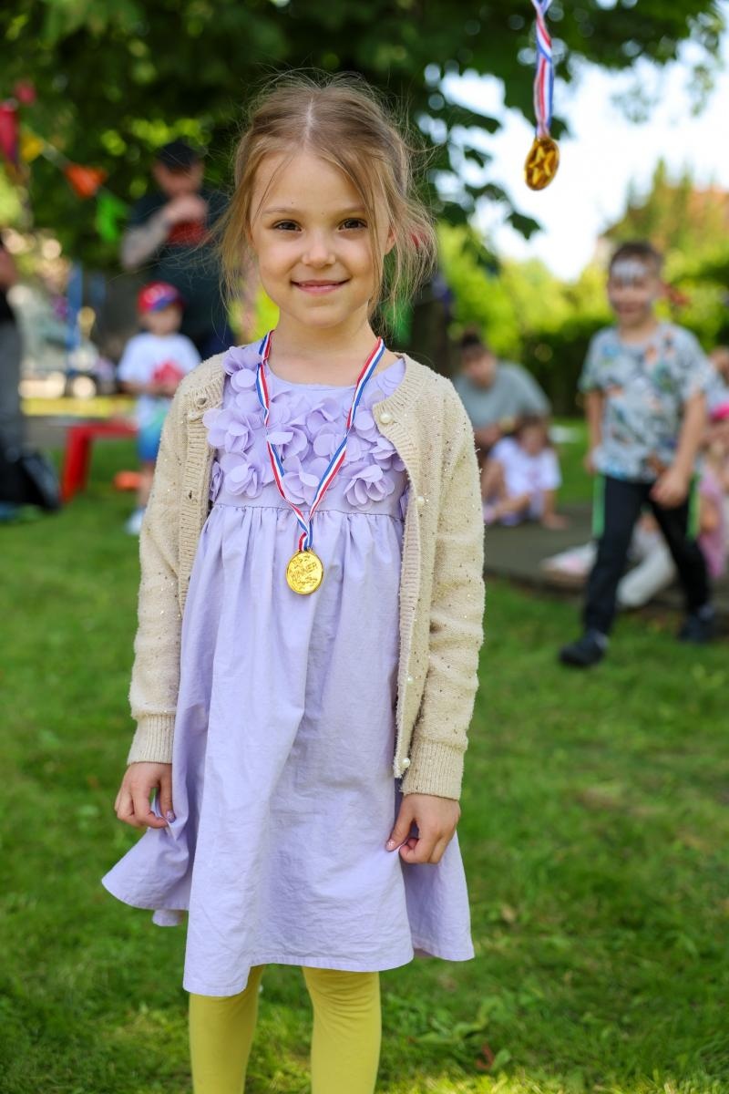 Zdjęcie w galerii na portalu naszraciborz.pl: Piknik Małych Odkrywców Sztuki i Pracowni Rękodzieła RCK w Ogrodzie Strzechy wiadomości z regionu