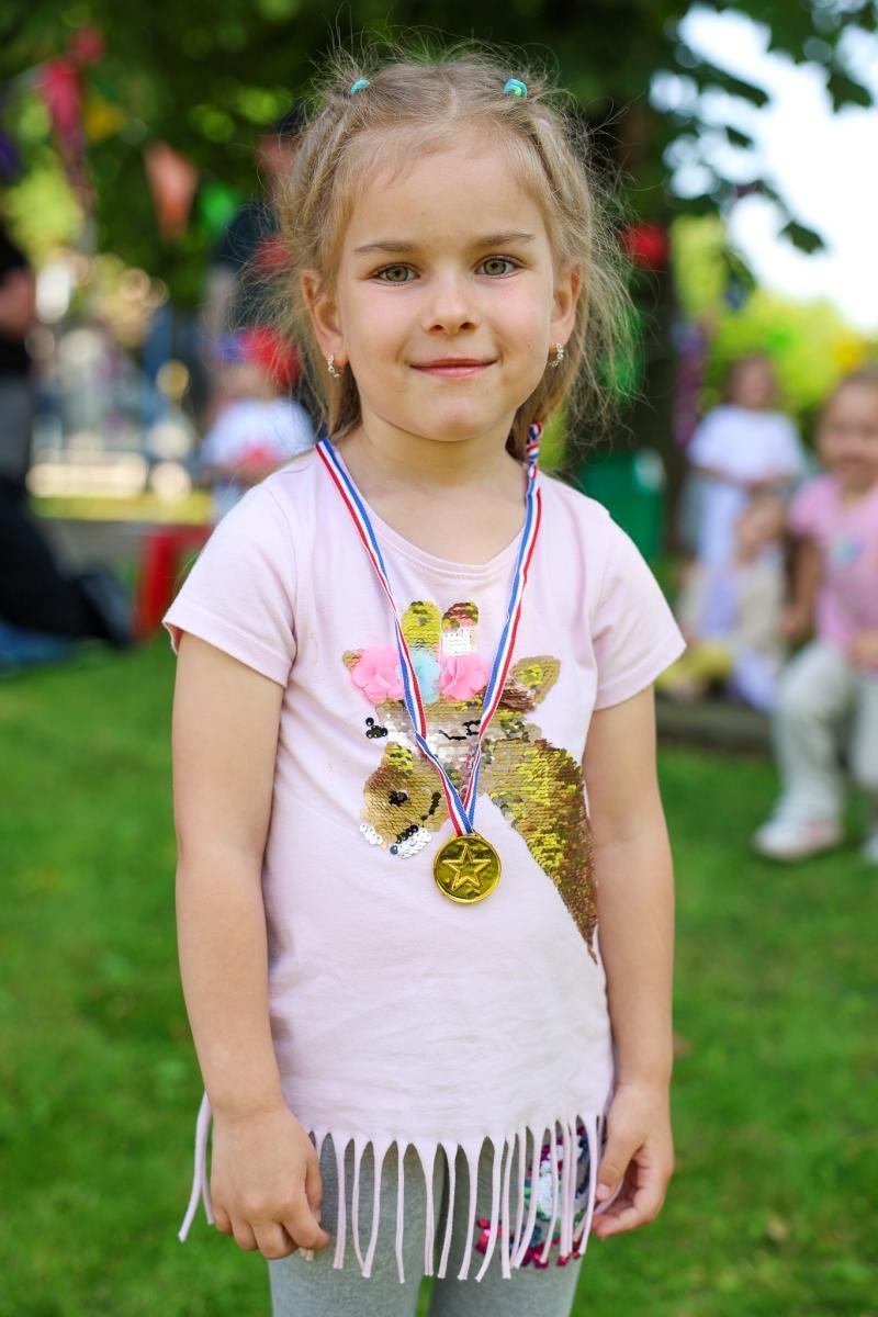 Zdjęcie w galerii na portalu naszraciborz.pl: Piknik Małych Odkrywców Sztuki i Pracowni Rękodzieła RCK w Ogrodzie Strzechy wiadomości z regionu