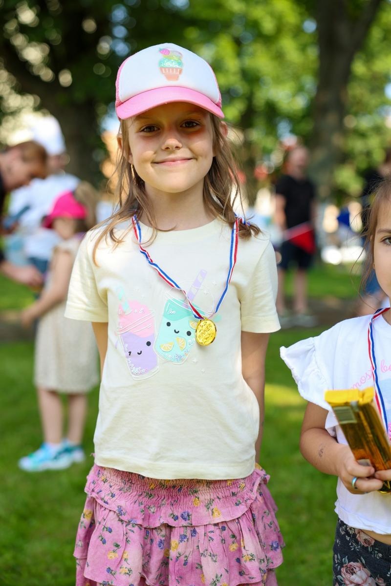 Zdjęcie w galerii na portalu naszraciborz.pl: Piknik Małych Odkrywców Sztuki i Pracowni Rękodzieła RCK w Ogrodzie Strzechy wiadomości z regionu