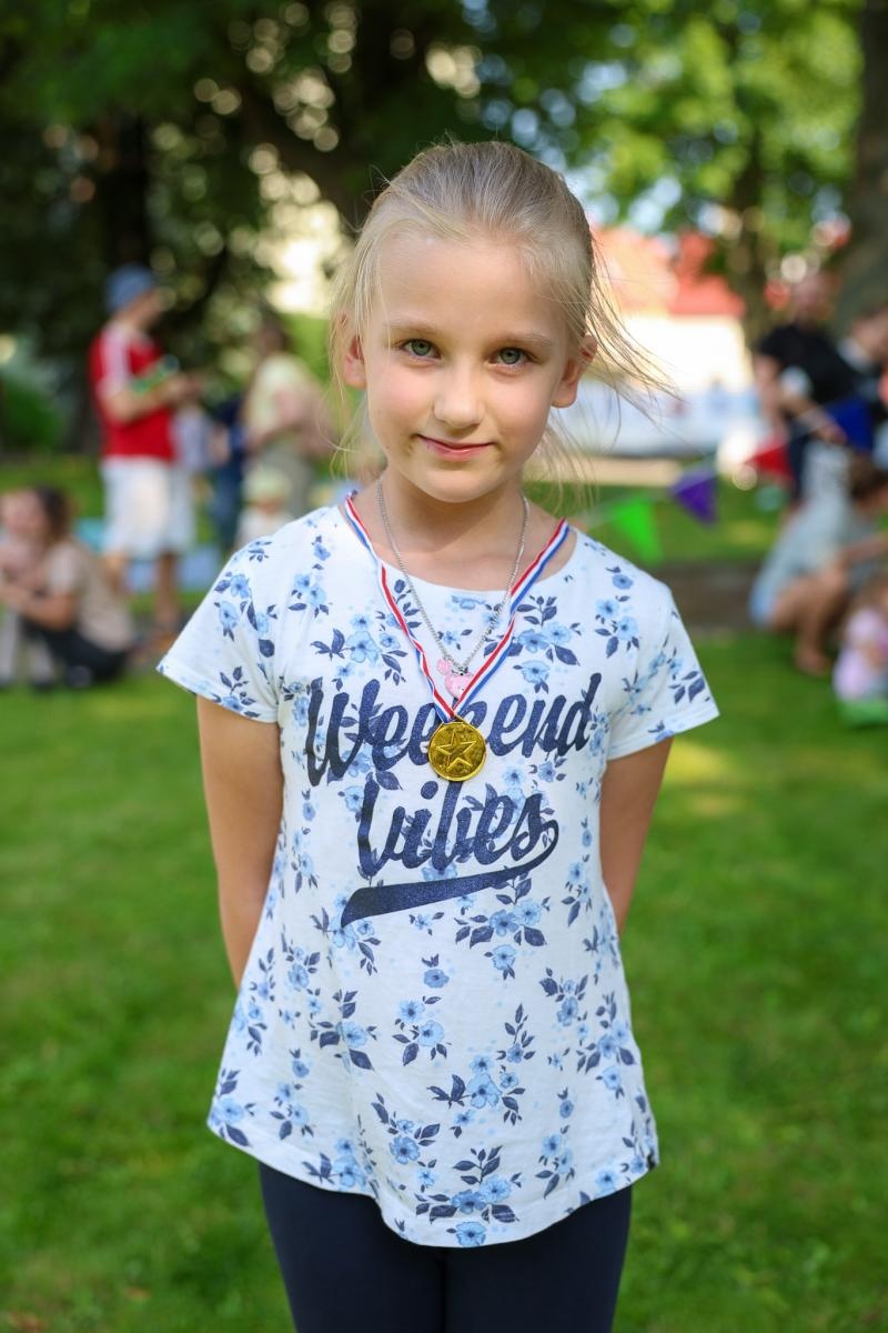 Zdjęcie w galerii na portalu naszraciborz.pl: Piknik Małych Odkrywców Sztuki i Pracowni Rękodzieła RCK w Ogrodzie Strzechy wiadomości z regionu