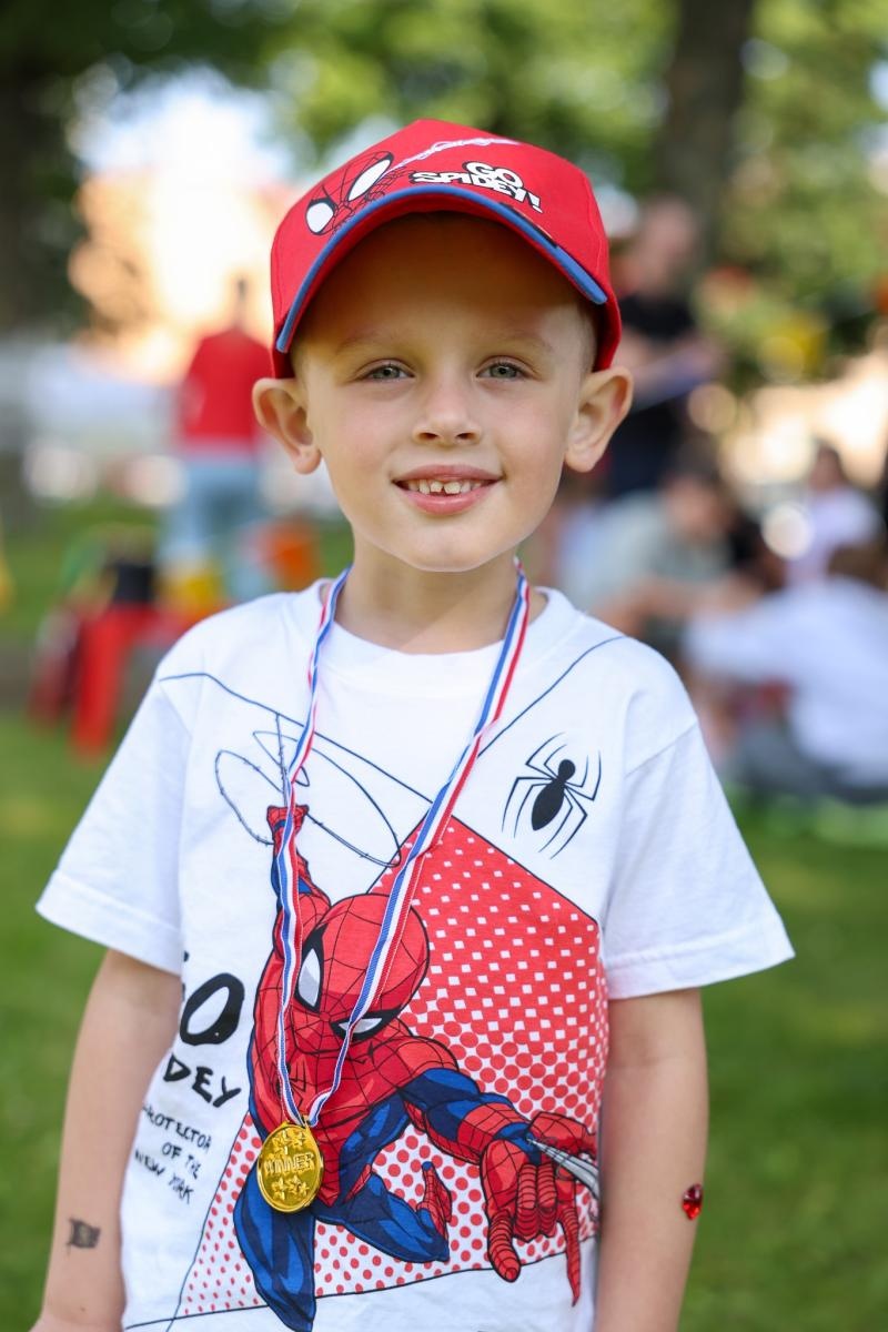 Zdjęcie w galerii na portalu naszraciborz.pl: Piknik Małych Odkrywców Sztuki i Pracowni Rękodzieła RCK w Ogrodzie Strzechy wiadomości z regionu