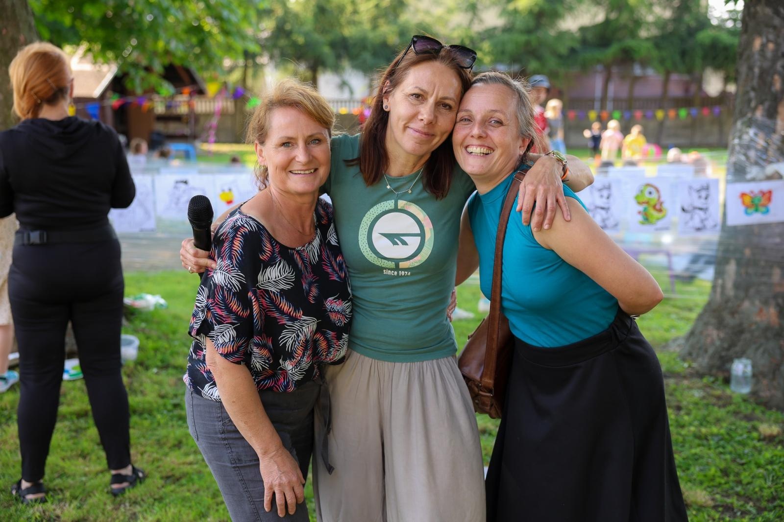 Zdjęcie w galerii na portalu naszraciborz.pl: Piknik Małych Odkrywców Sztuki i Pracowni Rękodzieła RCK w Ogrodzie Strzechy wiadomości z regionu