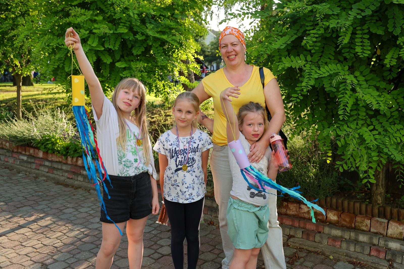 Zdjęcie w galerii na portalu naszraciborz.pl: Piknik Małych Odkrywców Sztuki i Pracowni Rękodzieła RCK w Ogrodzie Strzechy wiadomości z regionu