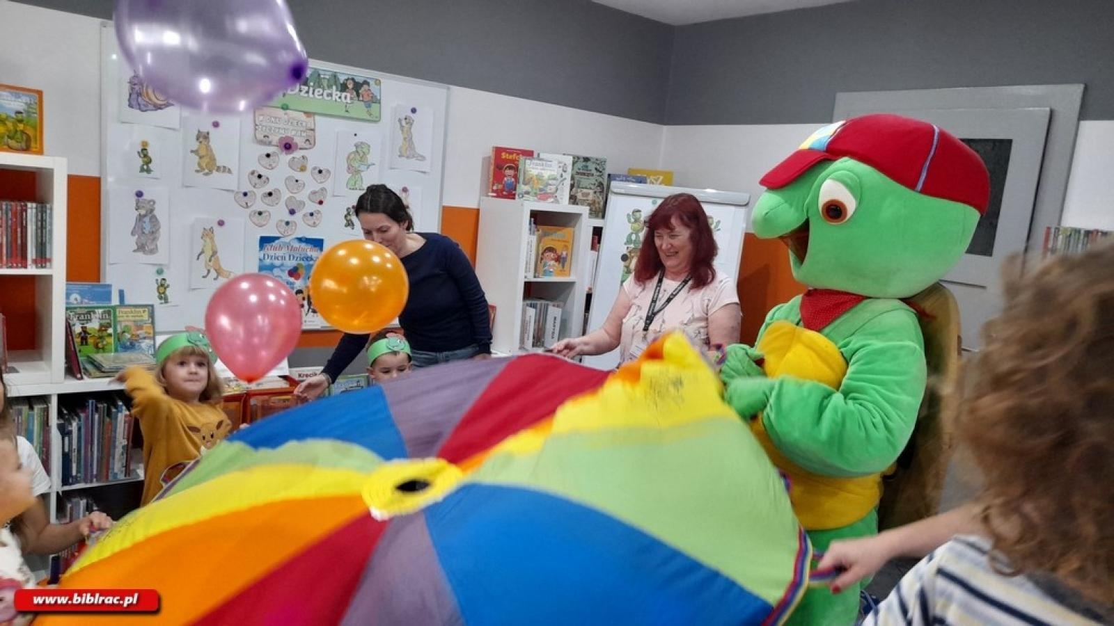 Zdjęcie w galerii na portalu naszraciborz.pl: Biblioteczne kluby – przerwa wakacyjna! wiadomości z regionu