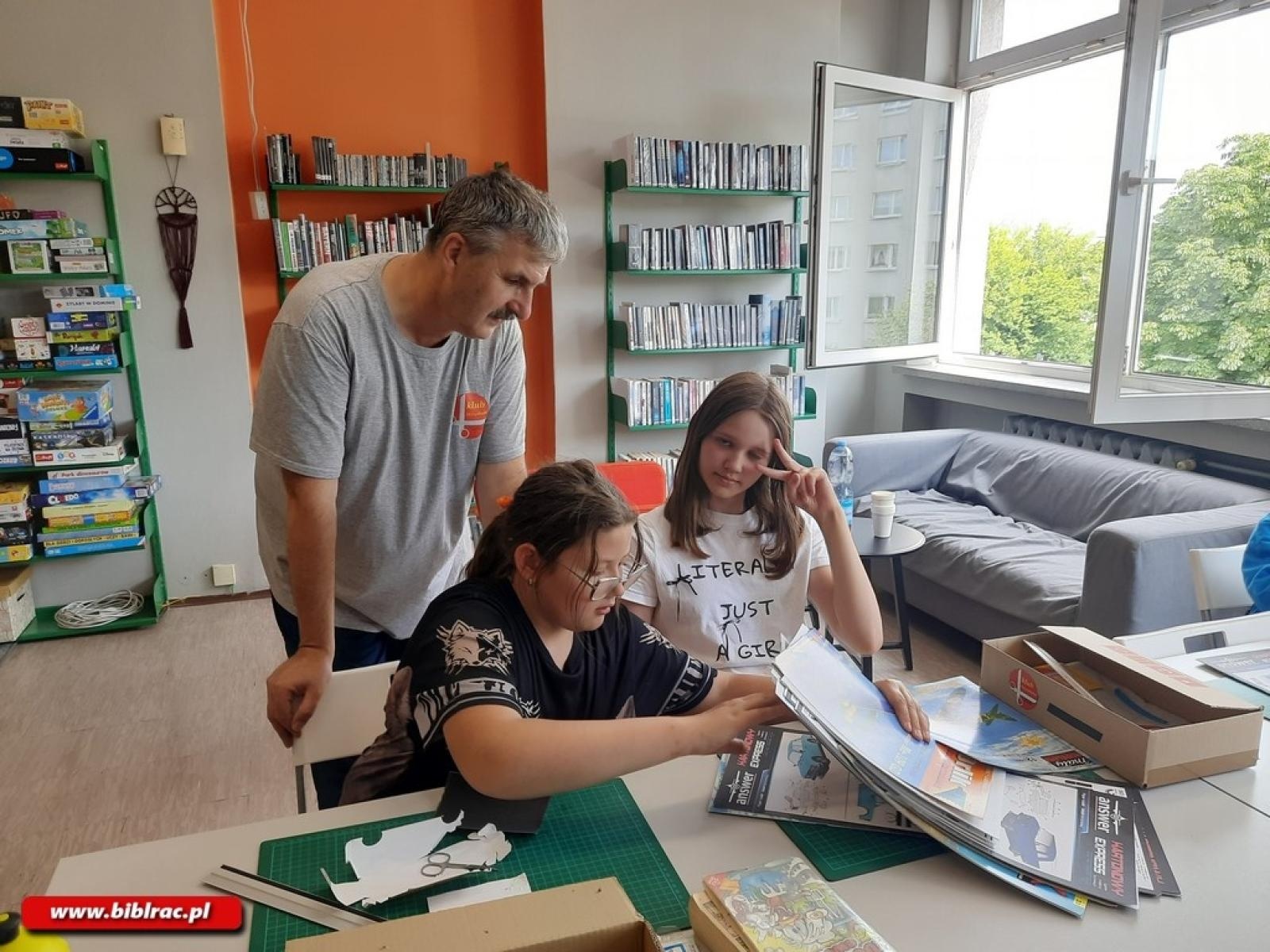 Zdjęcie w galerii na portalu naszraciborz.pl: Biblioteczne kluby – przerwa wakacyjna! wiadomości z regionu