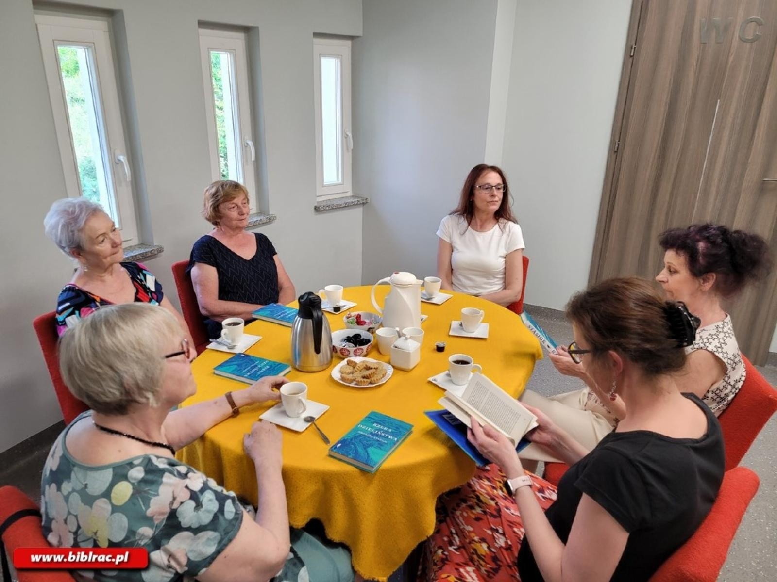 Zdjęcie w galerii na portalu naszraciborz.pl: Biblioteczne kluby – przerwa wakacyjna! wiadomości z regionu
