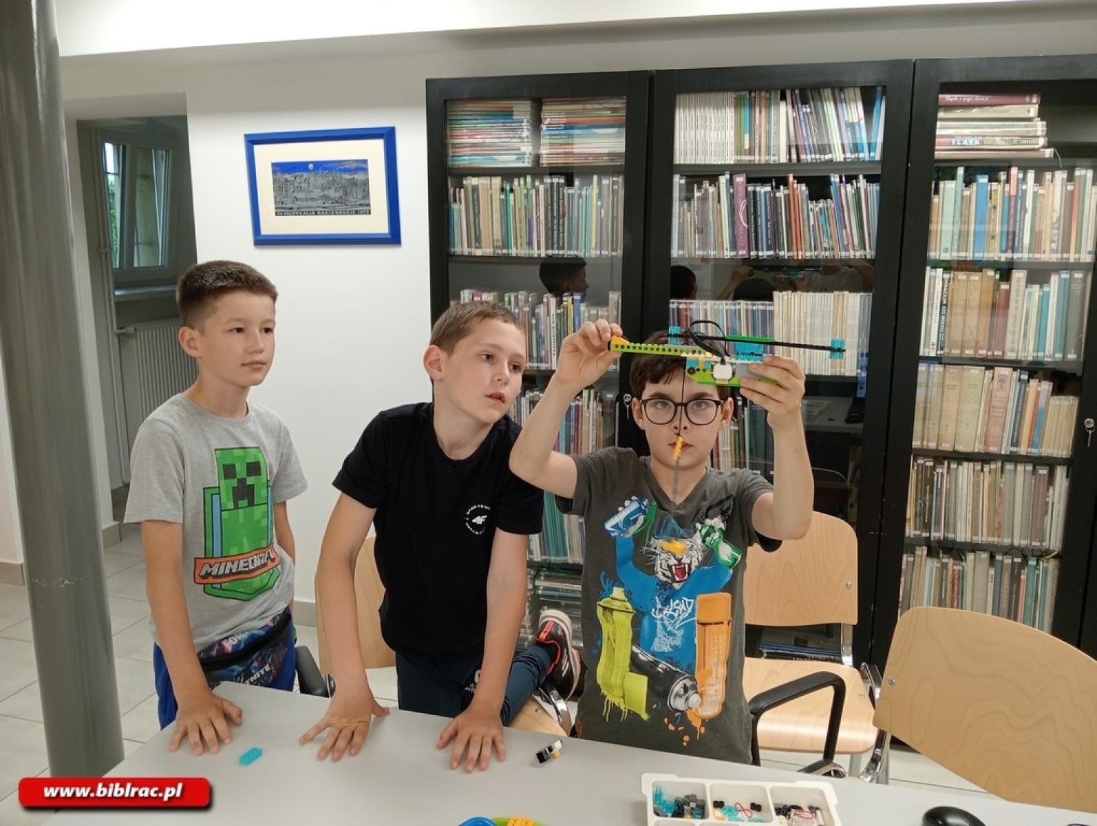 Zdjęcie w galerii na portalu naszraciborz.pl: Biblioteczne kluby – przerwa wakacyjna! wiadomości z regionu