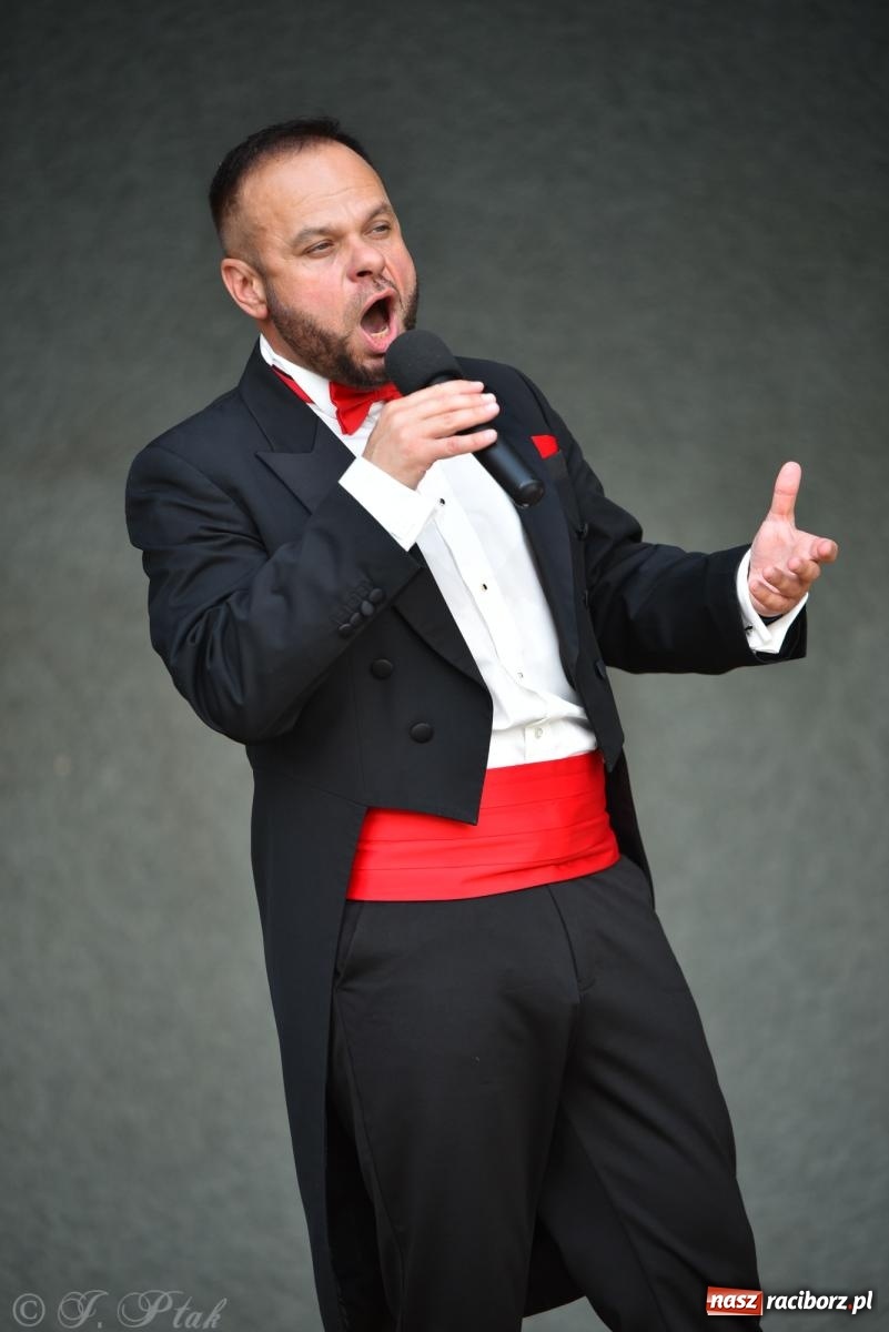 Zdjęcie w galerii na portalu naszraciborz.pl: Muzyka z duszą – Operetka Wrocławska w Raciborzu [FOTO i WIDEO] wiadomości z regionu