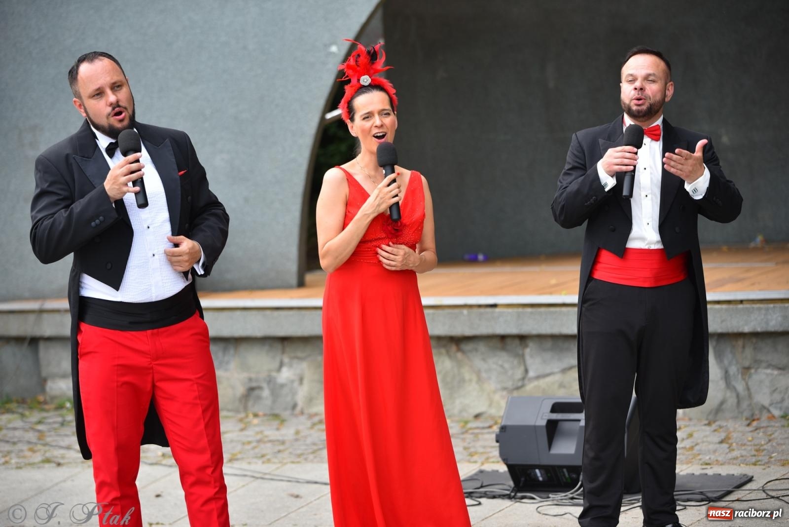 Zdjęcie w galerii na portalu naszraciborz.pl: Muzyka z duszą – Operetka Wrocławska w Raciborzu [FOTO i WIDEO] wiadomości z regionu