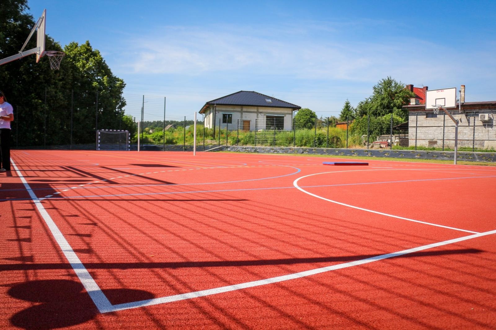 Zdjęcie w galerii na portalu naszraciborz.pl: Sportowe serce Kobyli bije mocniej. Nowoczesny kompleks oficjalnie otwarty wiadomości z regionu