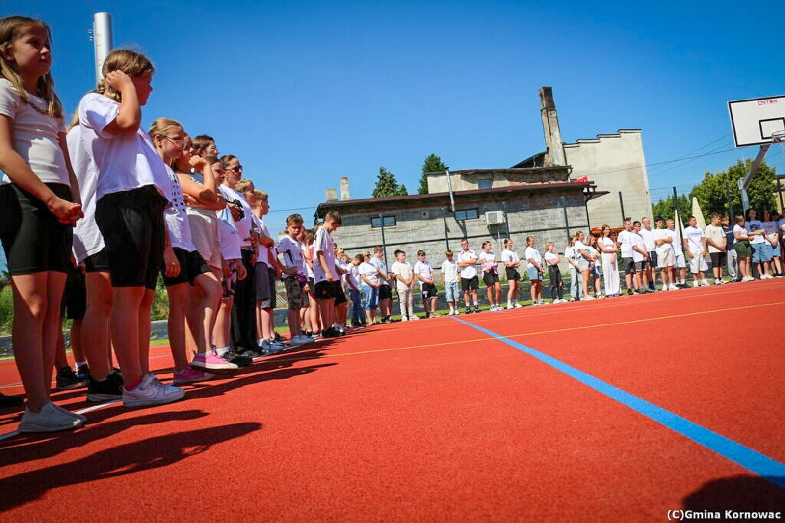 Zdjęcie w galerii na portalu naszraciborz.pl: Sportowe serce Kobyli bije mocniej. Nowoczesny kompleks oficjalnie otwarty wiadomości z regionu