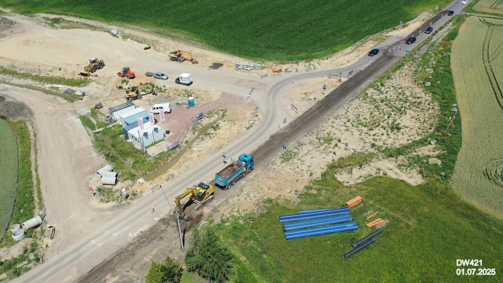 Zdjęcie w galerii na portalu naszraciborz.pl: Coraz bliżej nowej przeprawy nad Odrą. Trwa budowa ronda w Grzegorzowicach [FOTO] wiadomości z regionu