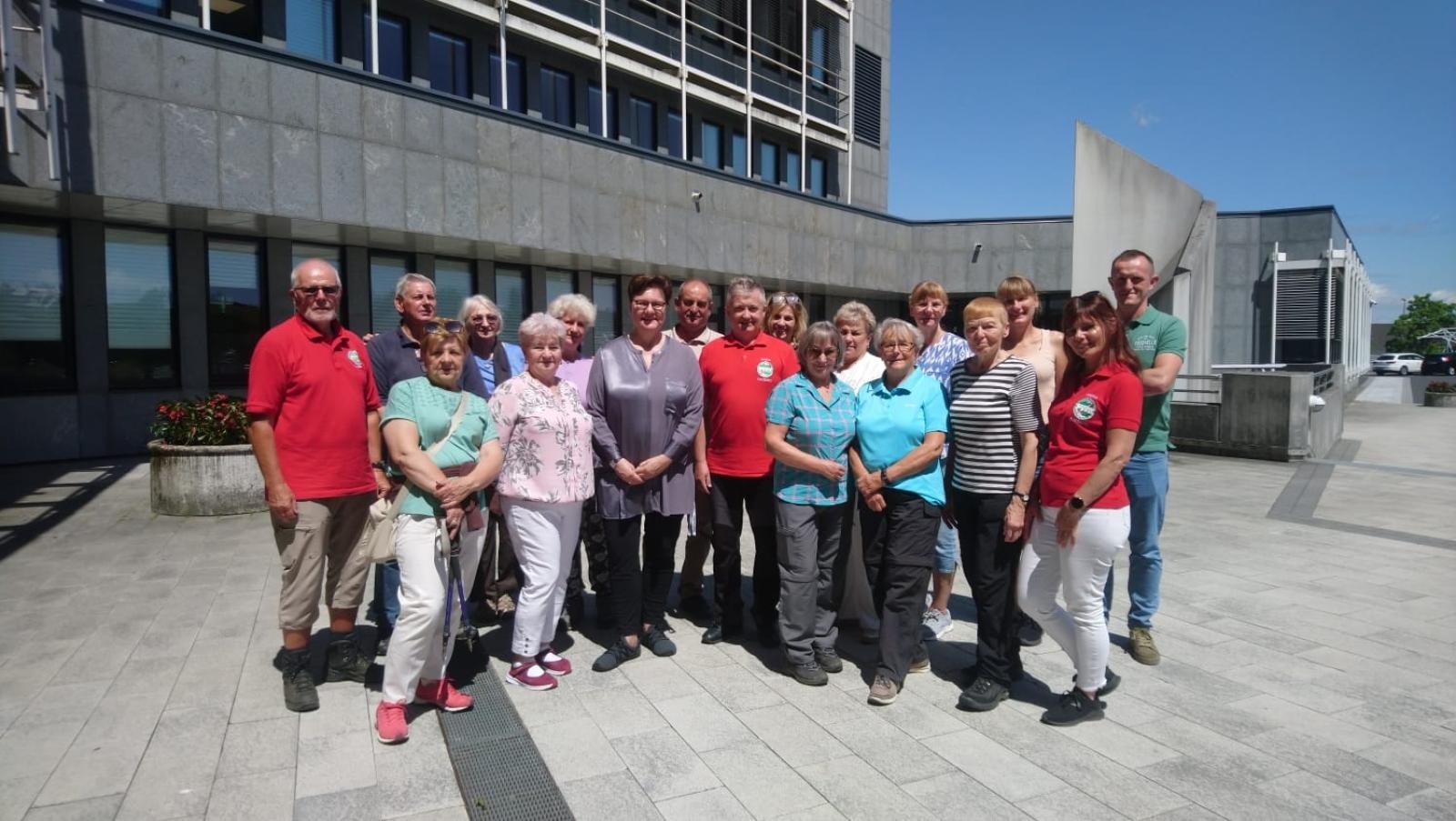 Zdjęcie w galerii na portalu naszraciborz.pl: Wspólne wędrowanie i przyjaźń ponad granicami. Delegacja PTTK Racibórz z wizytą w Märkischer Kreis wiadomości z regionu