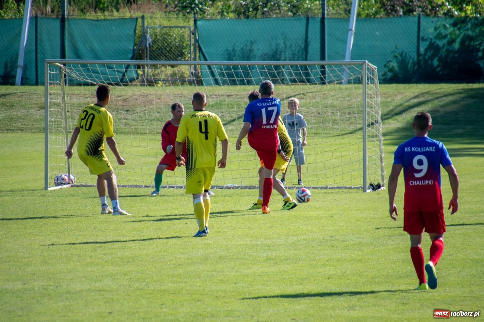 Zdjęcie w galerii na portalu naszraciborz.pl: Międzynarodowy Turniej Oldbojów o Puchar Wójta Gminy Krzyżanowice [FOTO i WIDEO] wiadomości z regionu