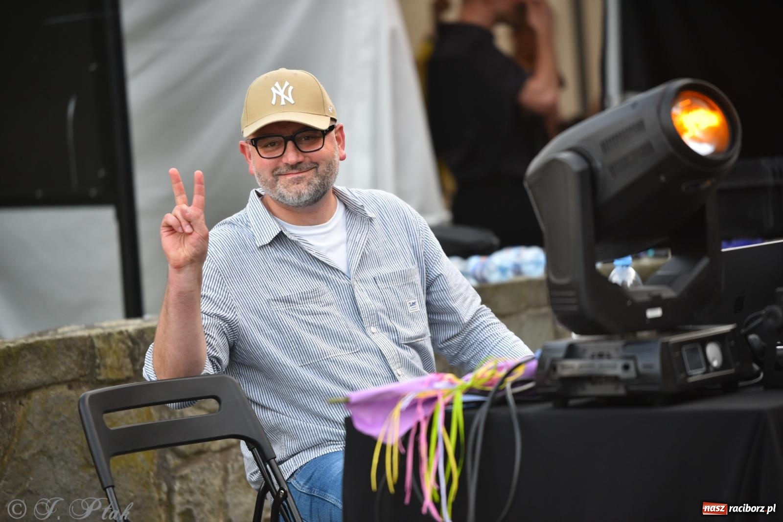 Zdjęcie w galerii na portalu naszraciborz.pl: Magia tańca i wspólnej zabawy. Tancerze z Polski i Czech podsumowali obóz pokazem i potańcówką w parku im. Miasta Roth wiadomości z regionu