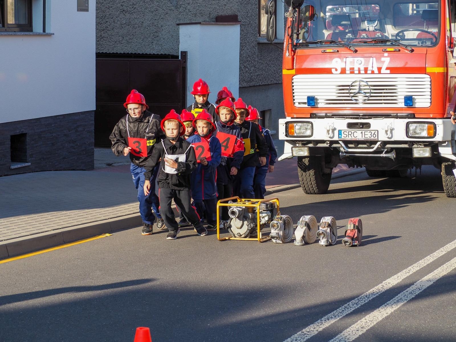 Zdjęcie w galerii na portalu naszraciborz.pl: Żelazny Mały Strażak - zawody w Krzanowicach wiadomości z regionu