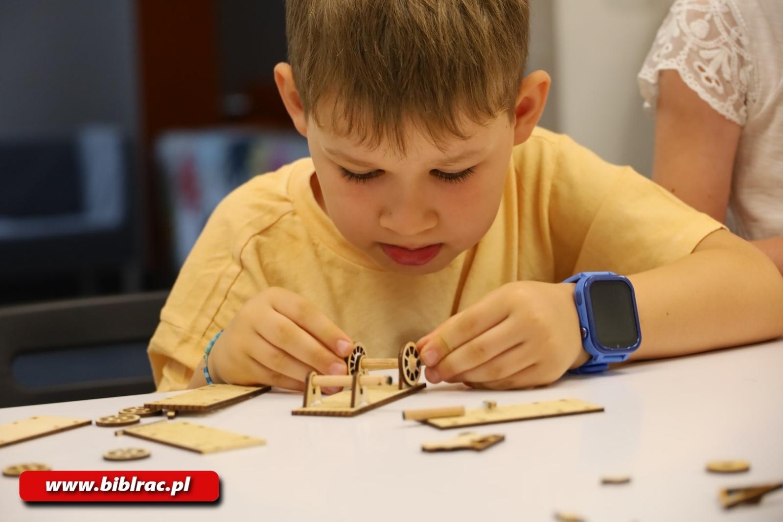 Zdjęcie w galerii na portalu naszraciborz.pl: Ogranicza nas tylko wyobraźnia! Muzeum Bajek, Baśni i Opowieści z wizytą w Raciborzu wiadomości z regionu