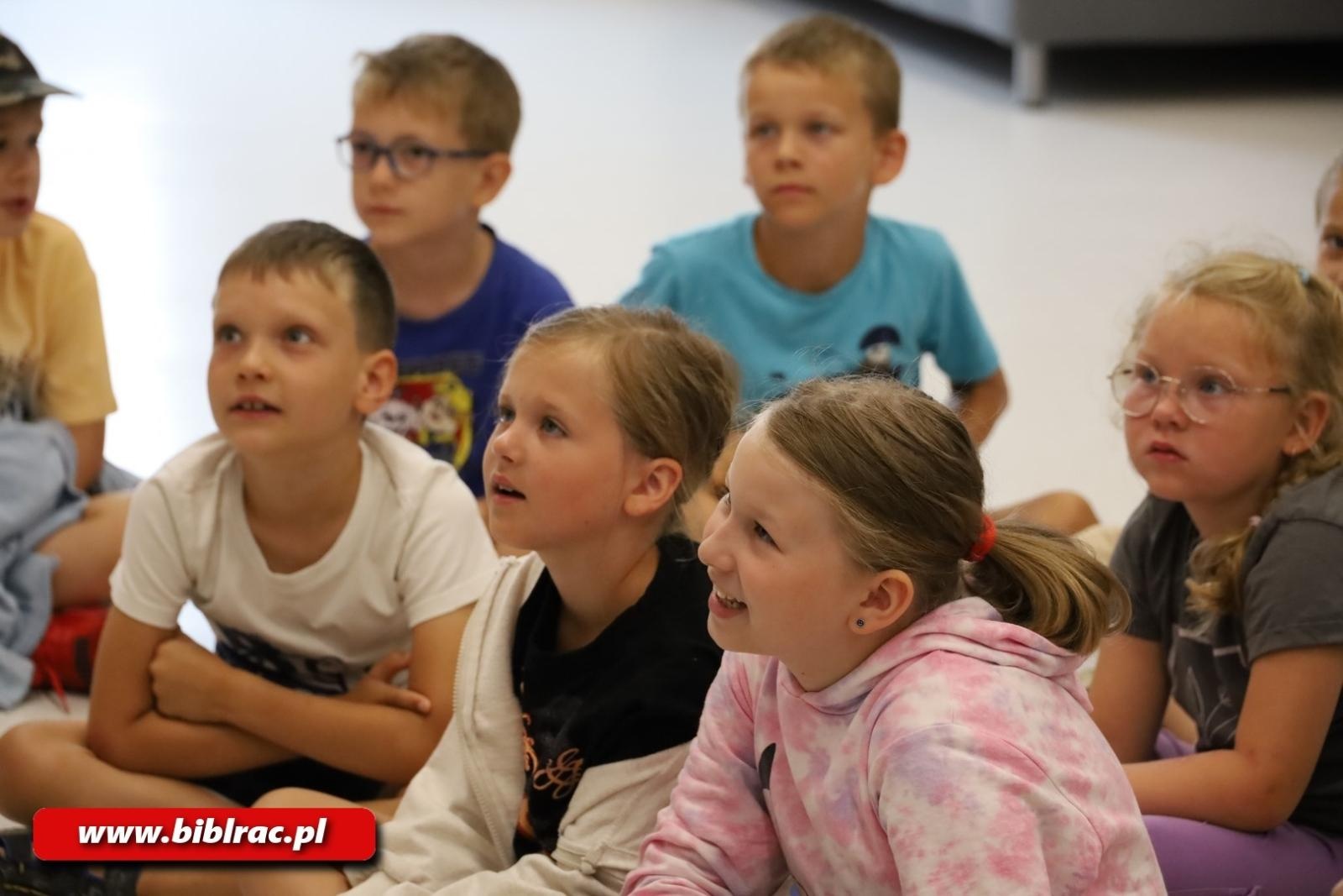 Zdjęcie w galerii na portalu naszraciborz.pl: Ogranicza nas tylko wyobraźnia! Muzeum Bajek, Baśni i Opowieści z wizytą w Raciborzu wiadomości z regionu