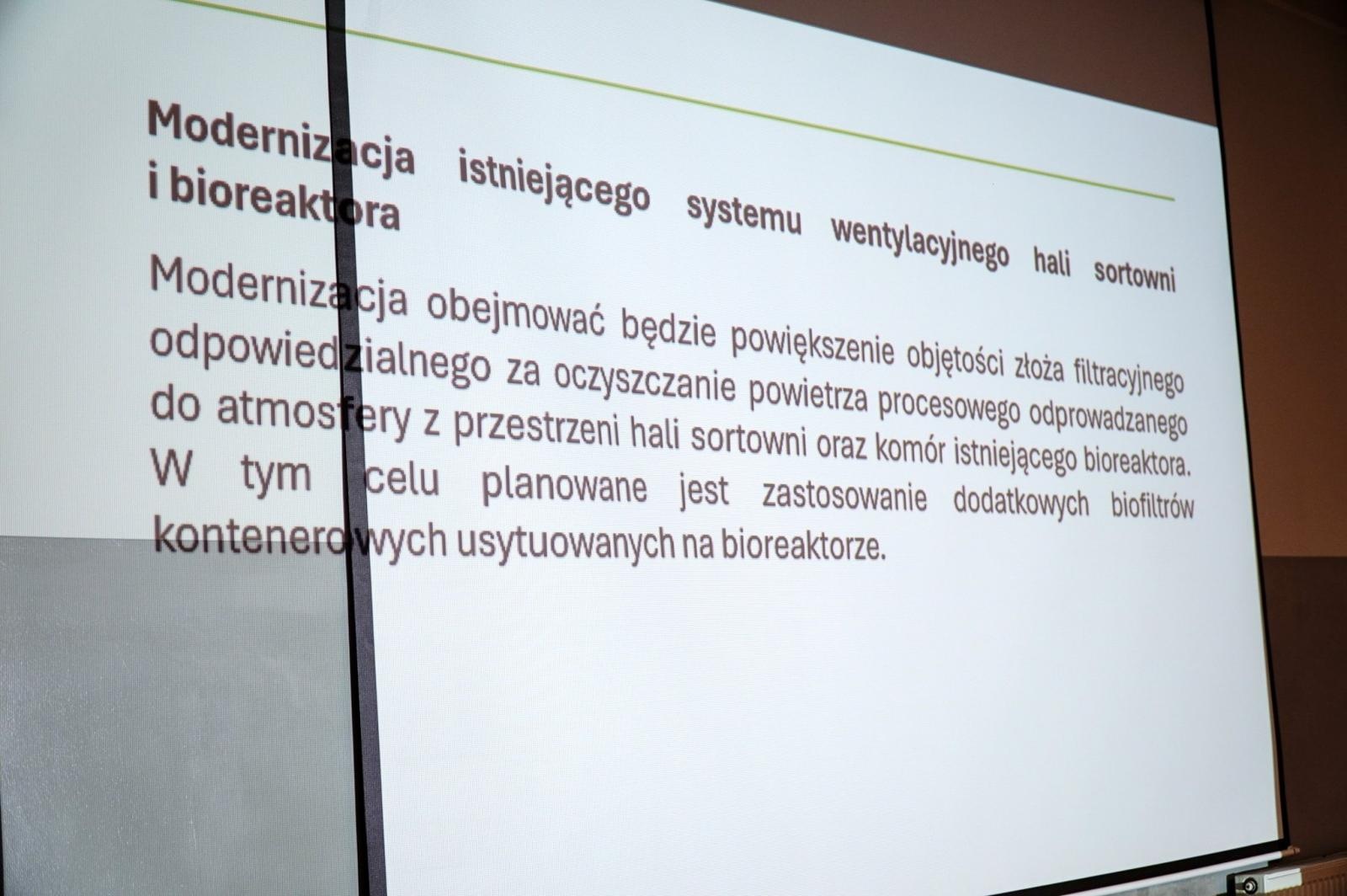 Zdjęcie w galerii na portalu naszraciborz.pl: Brzezie nadal walczy z odorami. Mieszkańcy oczekują konkretnych działań – Empol ma czas do 11 lipca wiadomości z regionu