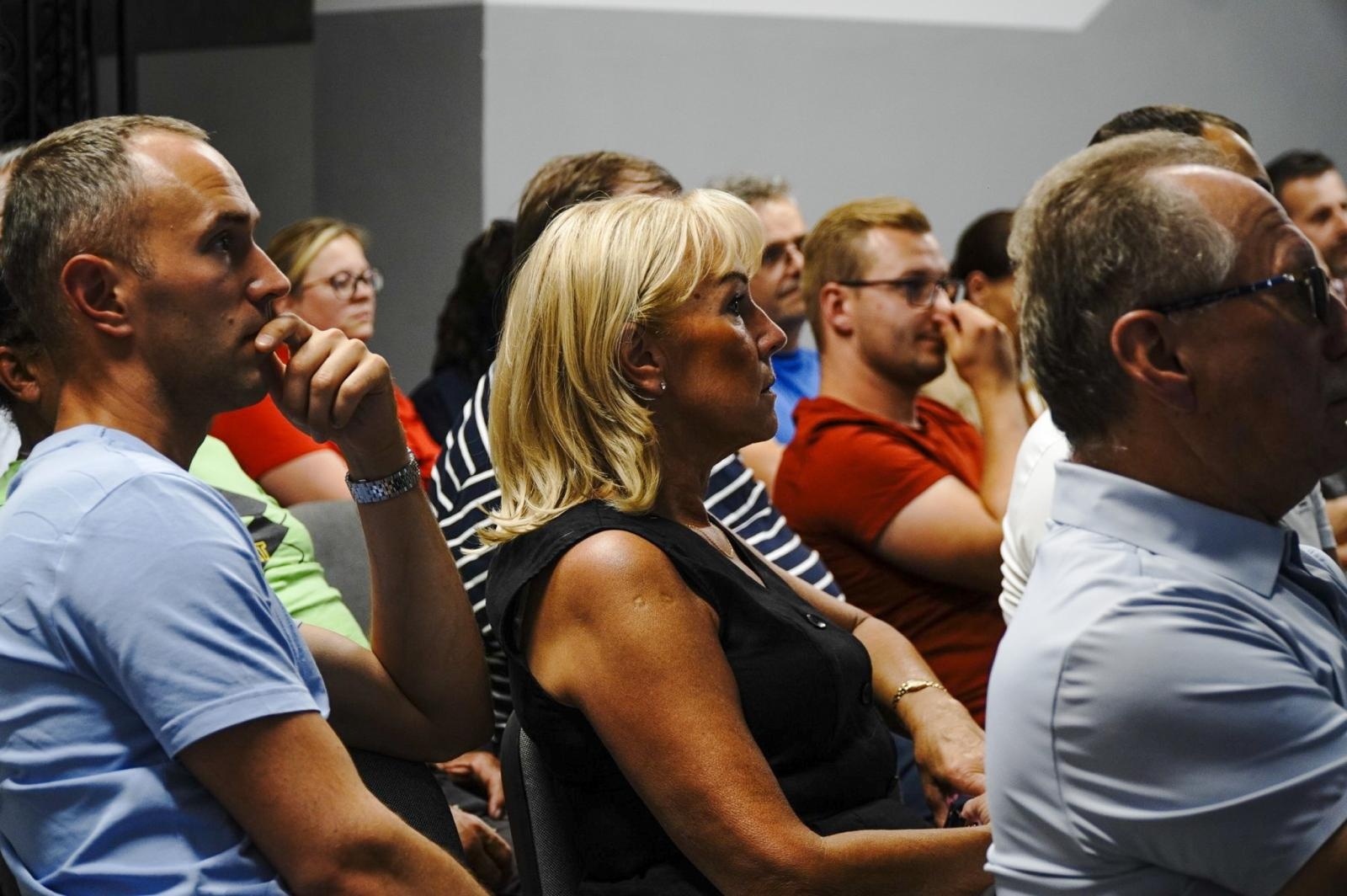 Zdjęcie w galerii na portalu naszraciborz.pl: Brzezie nadal walczy z odorami. Mieszkańcy oczekują konkretnych działań – Empol ma czas do 11 lipca wiadomości z regionu