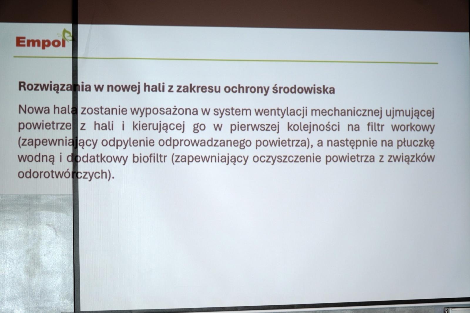 Zdjęcie w galerii na portalu naszraciborz.pl: Brzezie nadal walczy z odorami. Mieszkańcy oczekują konkretnych działań – Empol ma czas do 11 lipca wiadomości z regionu