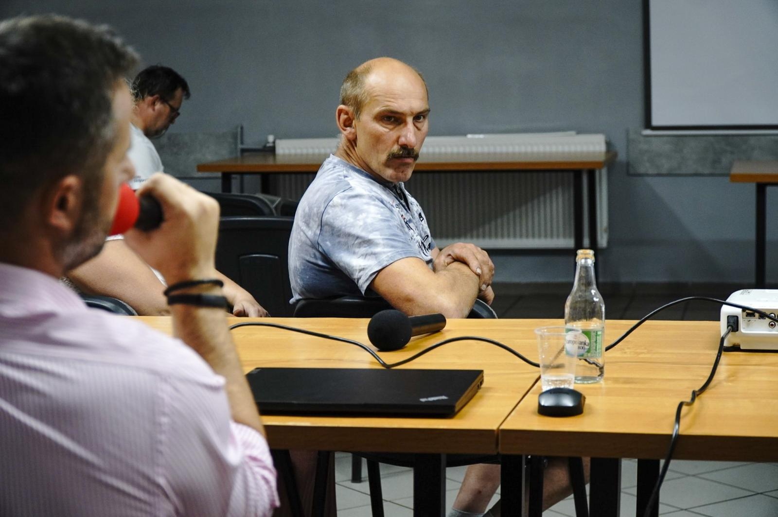 Zdjęcie w galerii na portalu naszraciborz.pl: Brzezie nadal walczy z odorami. Mieszkańcy oczekują konkretnych działań – Empol ma czas do 11 lipca wiadomości z regionu