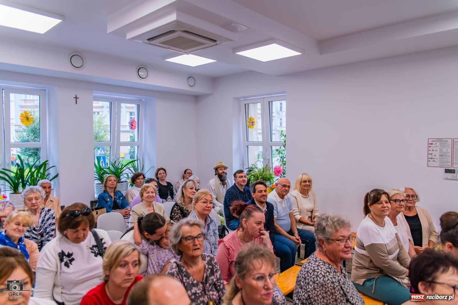 Zdjęcie w galerii na portalu naszraciborz.pl: Spotkanie z bliskimi. Otwarte drzwi Dziennego Domu Pomocy Społecznej [FOTO i WIDEO] wiadomości z regionu