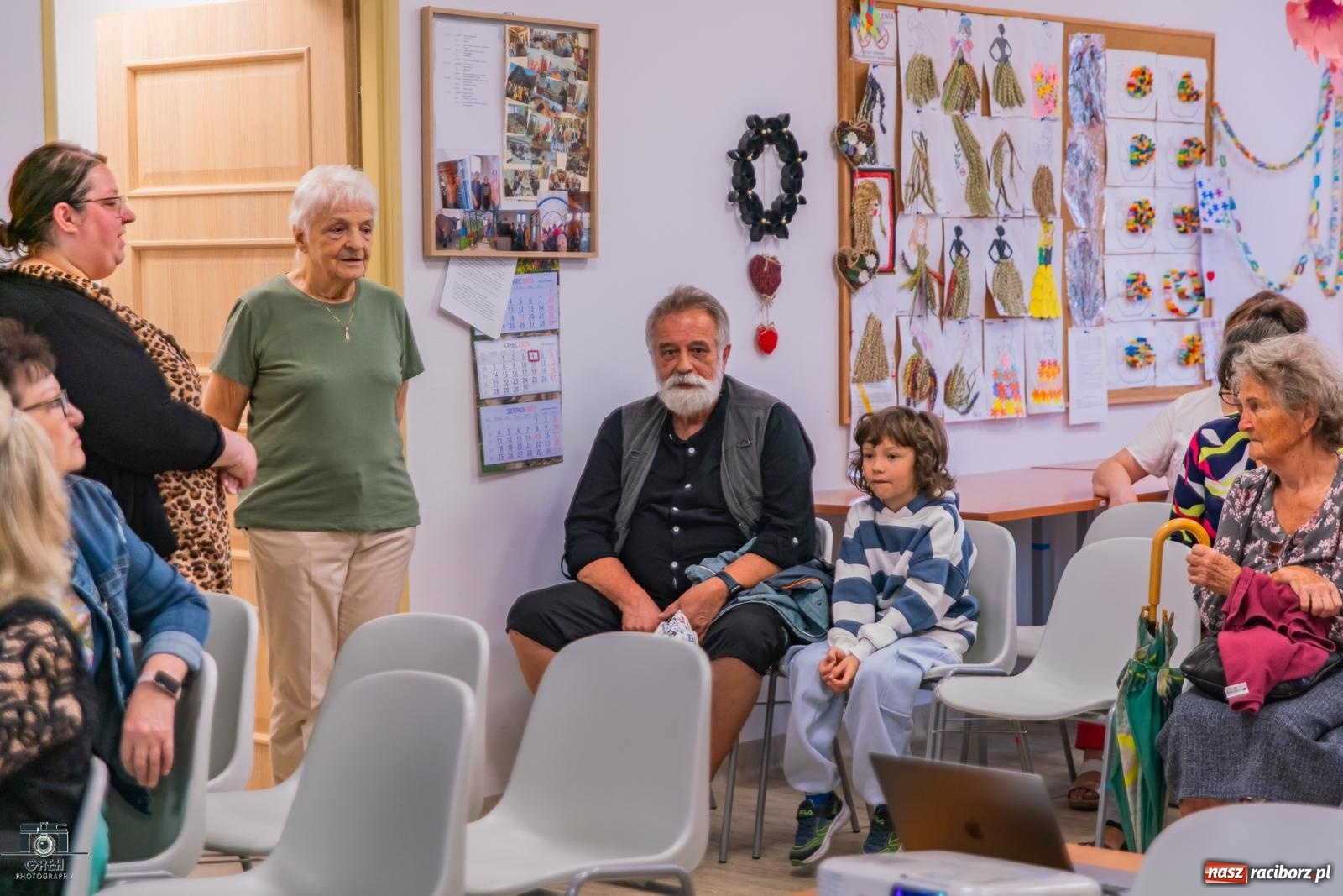 Zdjęcie w galerii na portalu naszraciborz.pl: Spotkanie z bliskimi. Otwarte drzwi Dziennego Domu Pomocy Społecznej [FOTO i WIDEO] wiadomości z regionu
