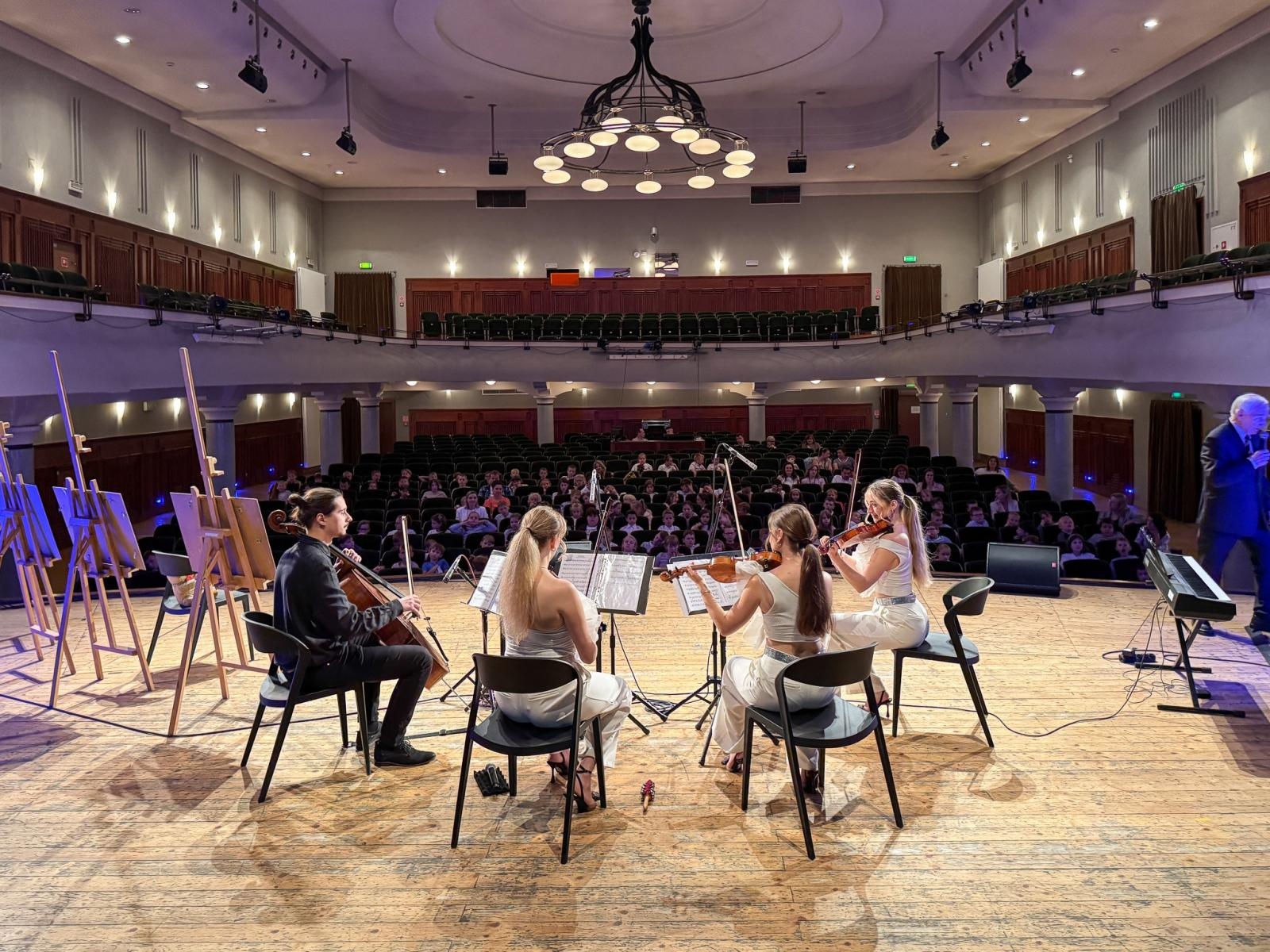 Zdjęcie w galerii na portalu naszraciborz.pl: Solo, duo, trio, czyli kwartet APPASIONATO na finał Koncertów Umuzykalniających w RCK wiadomości z regionu