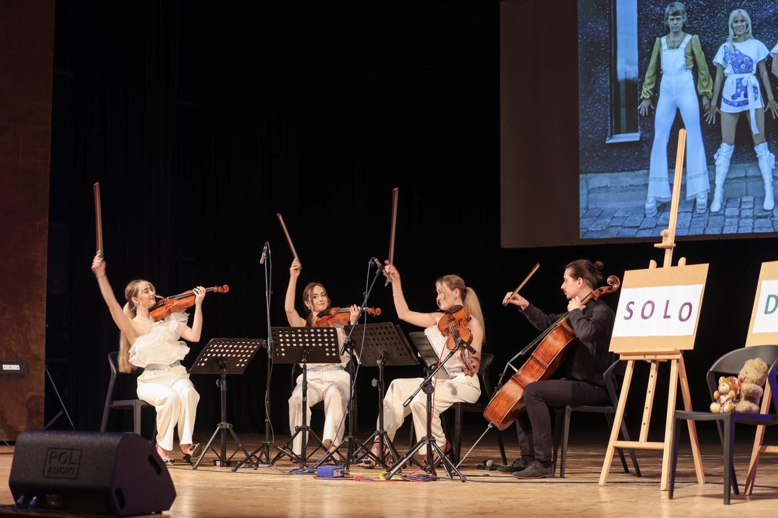 Zdjęcie w galerii na portalu naszraciborz.pl: Solo, duo, trio, czyli kwartet APPASIONATO na finał Koncertów Umuzykalniających w RCK wiadomości z regionu
