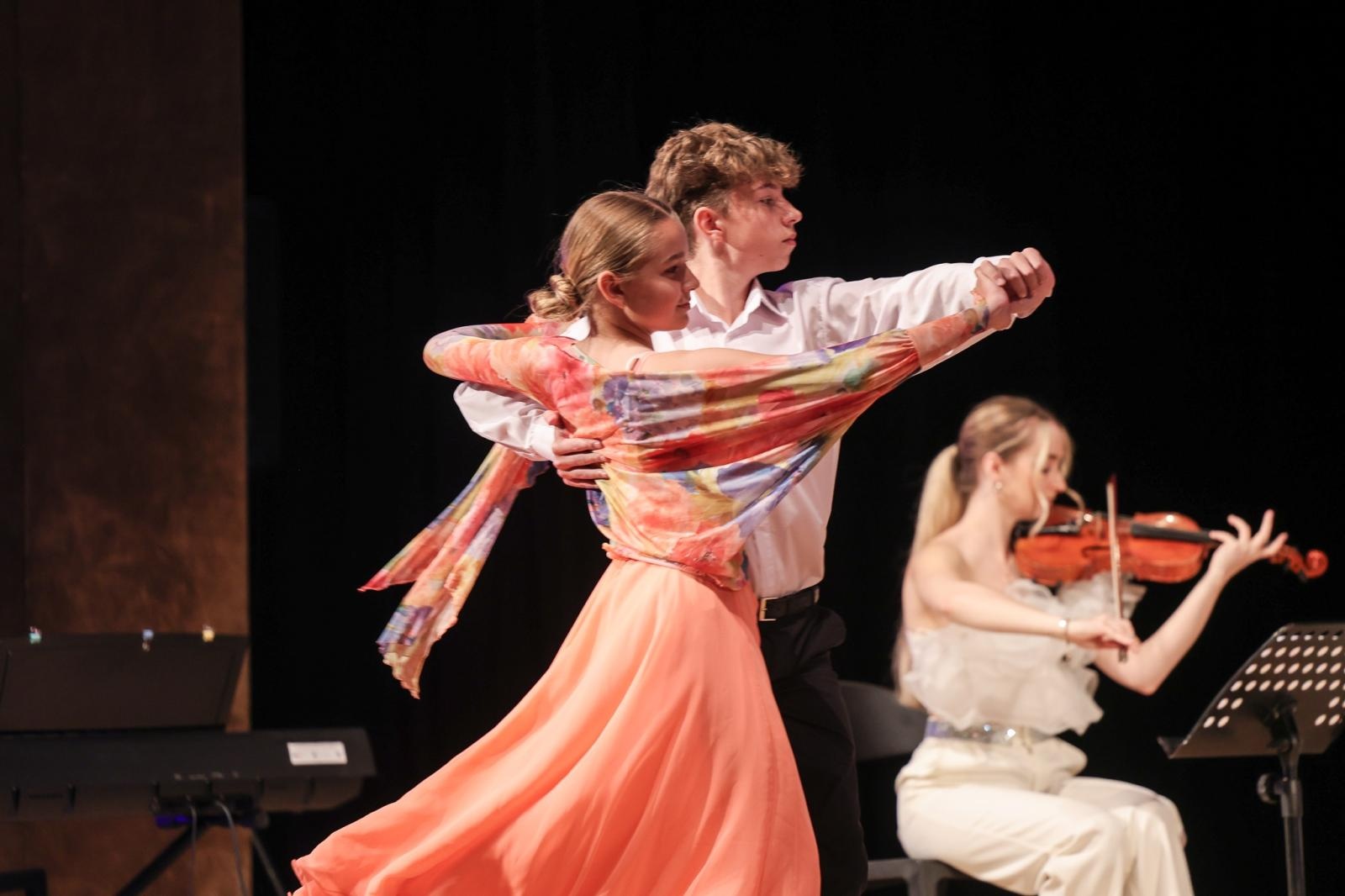 Zdjęcie w galerii na portalu naszraciborz.pl: Solo, duo, trio, czyli kwartet APPASIONATO na finał Koncertów Umuzykalniających w RCK wiadomości z regionu