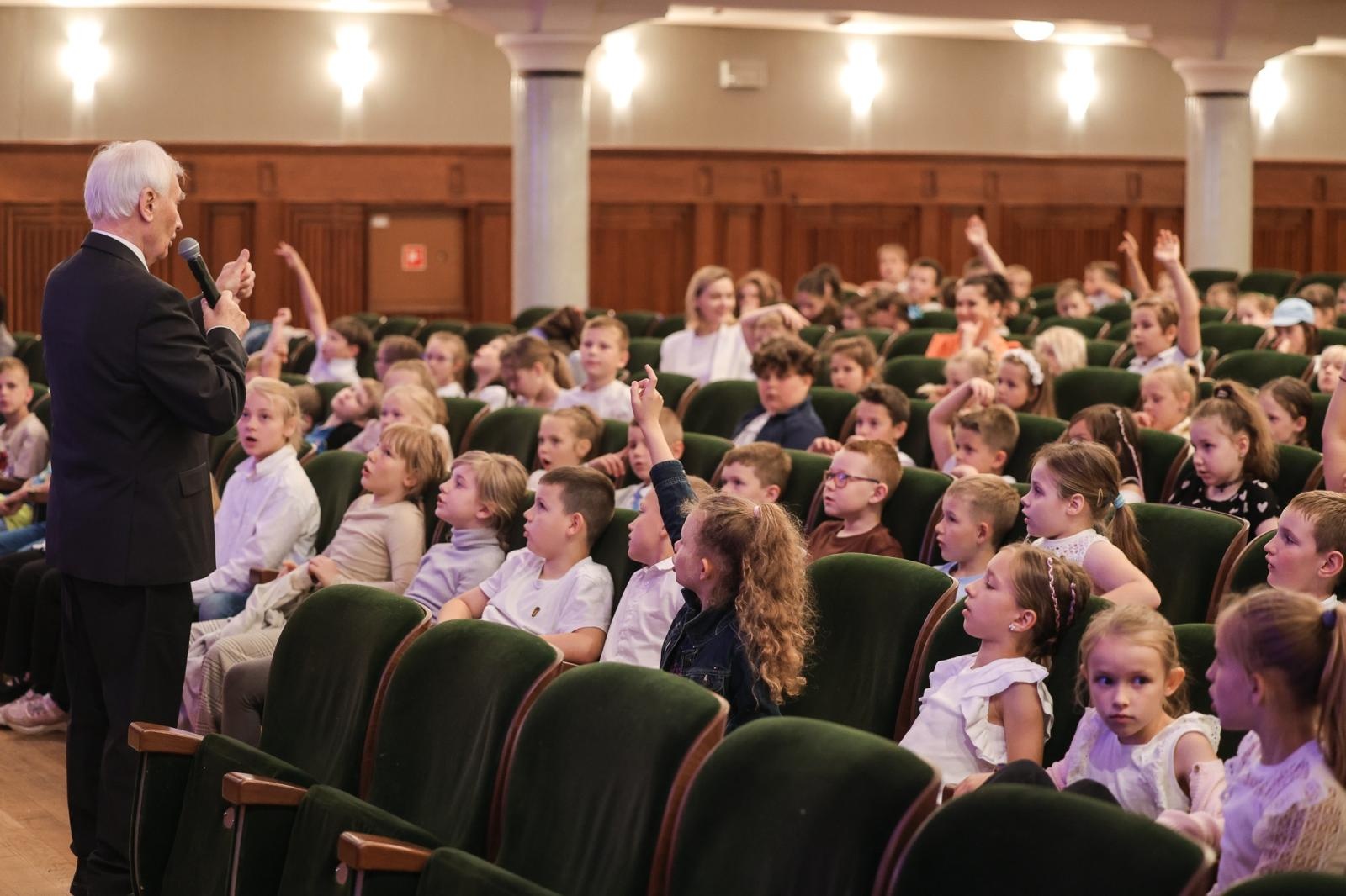Zdjęcie w galerii na portalu naszraciborz.pl: Solo, duo, trio, czyli kwartet APPASIONATO na finał Koncertów Umuzykalniających w RCK wiadomości z regionu