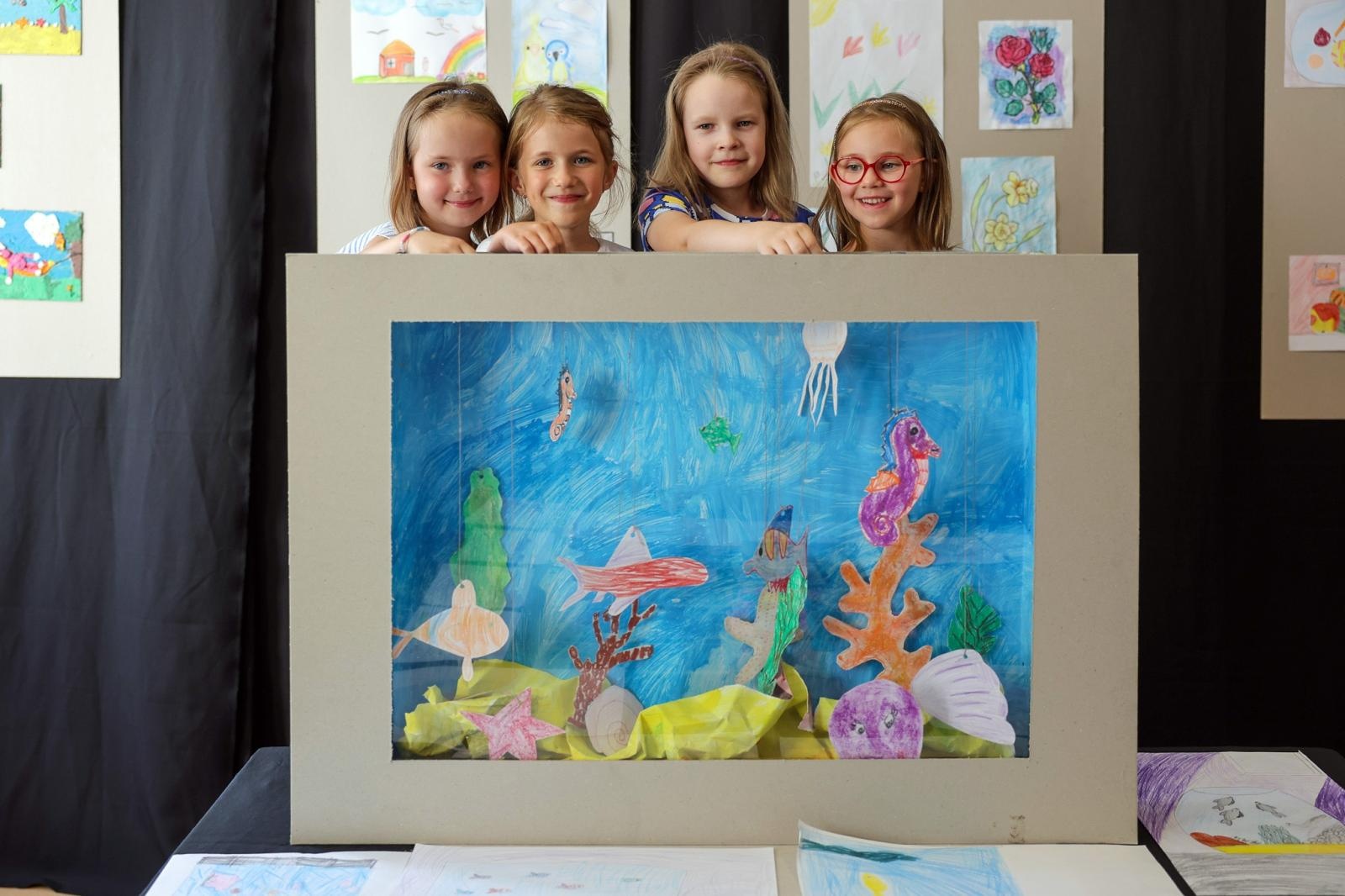 Zdjęcie w galerii na portalu naszraciborz.pl: Podsumowanie roku i wystawa Grupy Plastycznej PASTELE w DK Strzecha wiadomości z regionu