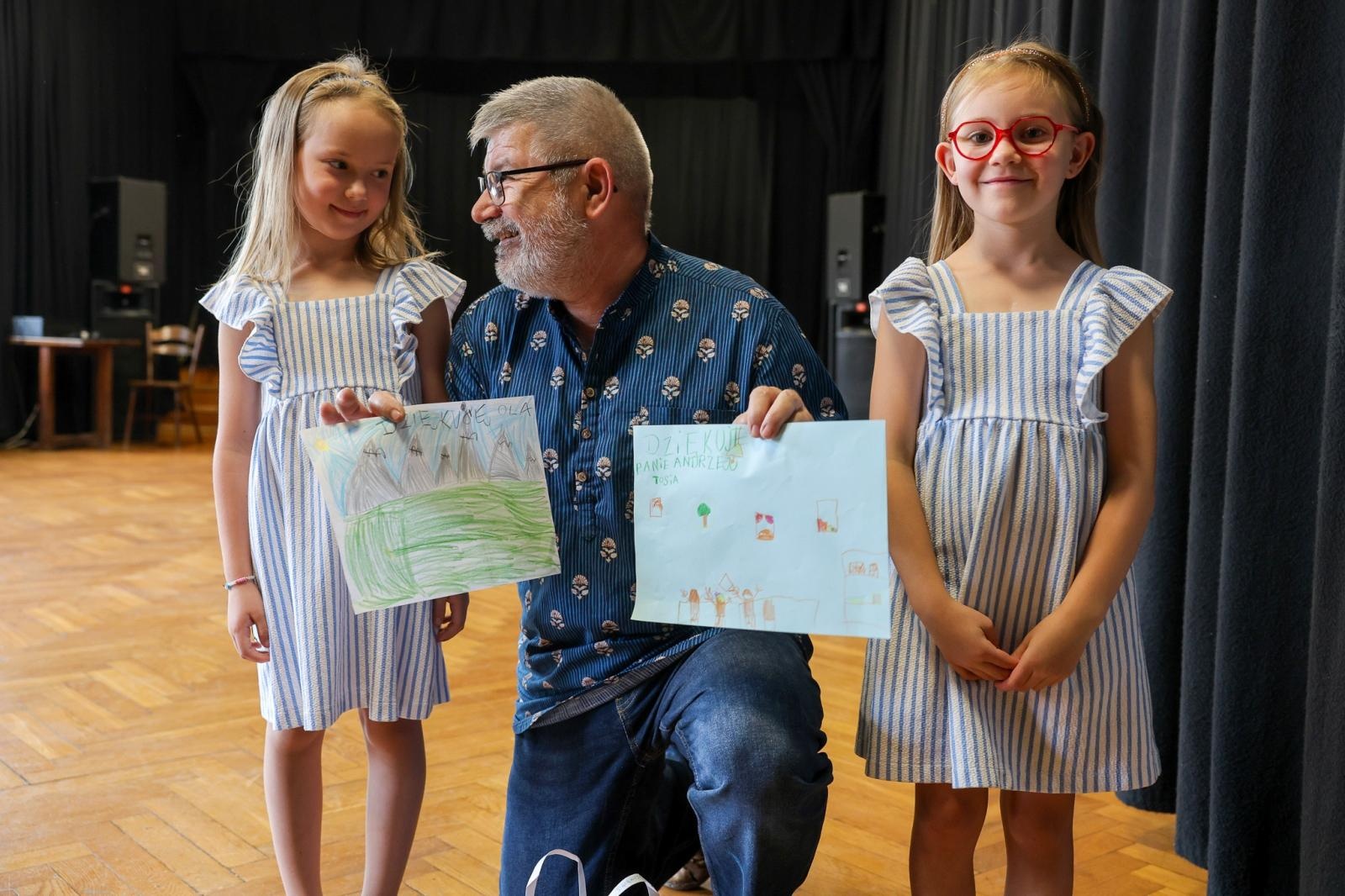 Zdjęcie w galerii na portalu naszraciborz.pl: Podsumowanie roku i wystawa Grupy Plastycznej PASTELE w DK Strzecha wiadomości z regionu