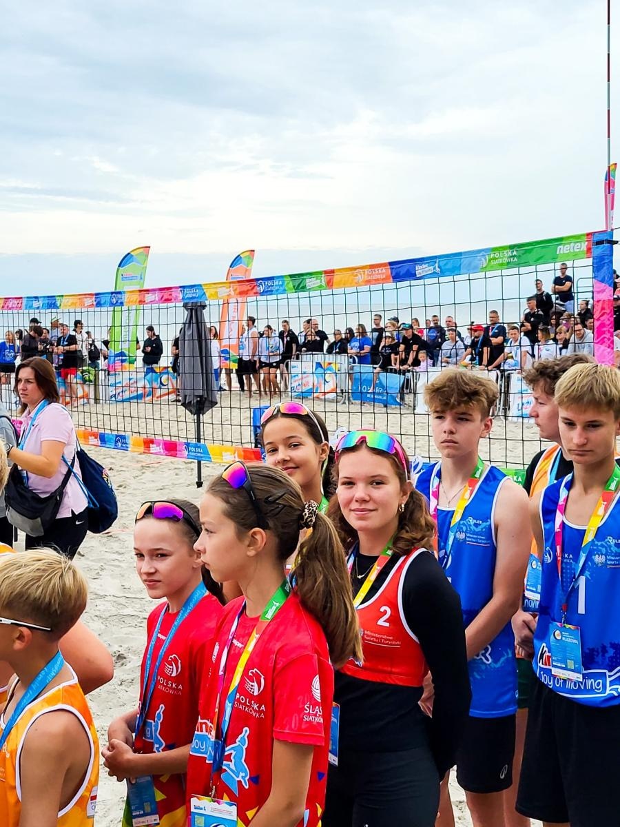 Zdjęcie w galerii na portalu naszraciborz.pl: Krzanowiczanki w ścisłej czołówce Mistrzostw Polski w minisiatkówce plażowej wiadomości z regionu