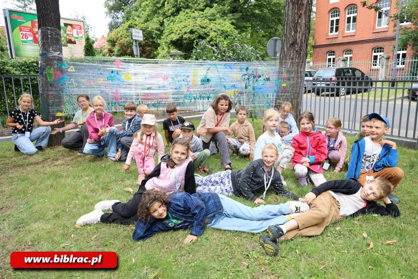 Zdjęcie w galerii na portalu naszraciborz.pl: Z Meridą na Zamku, z Nemo po głębinach oceanu. Trwa Lato z biblioteką! wiadomości z regionu