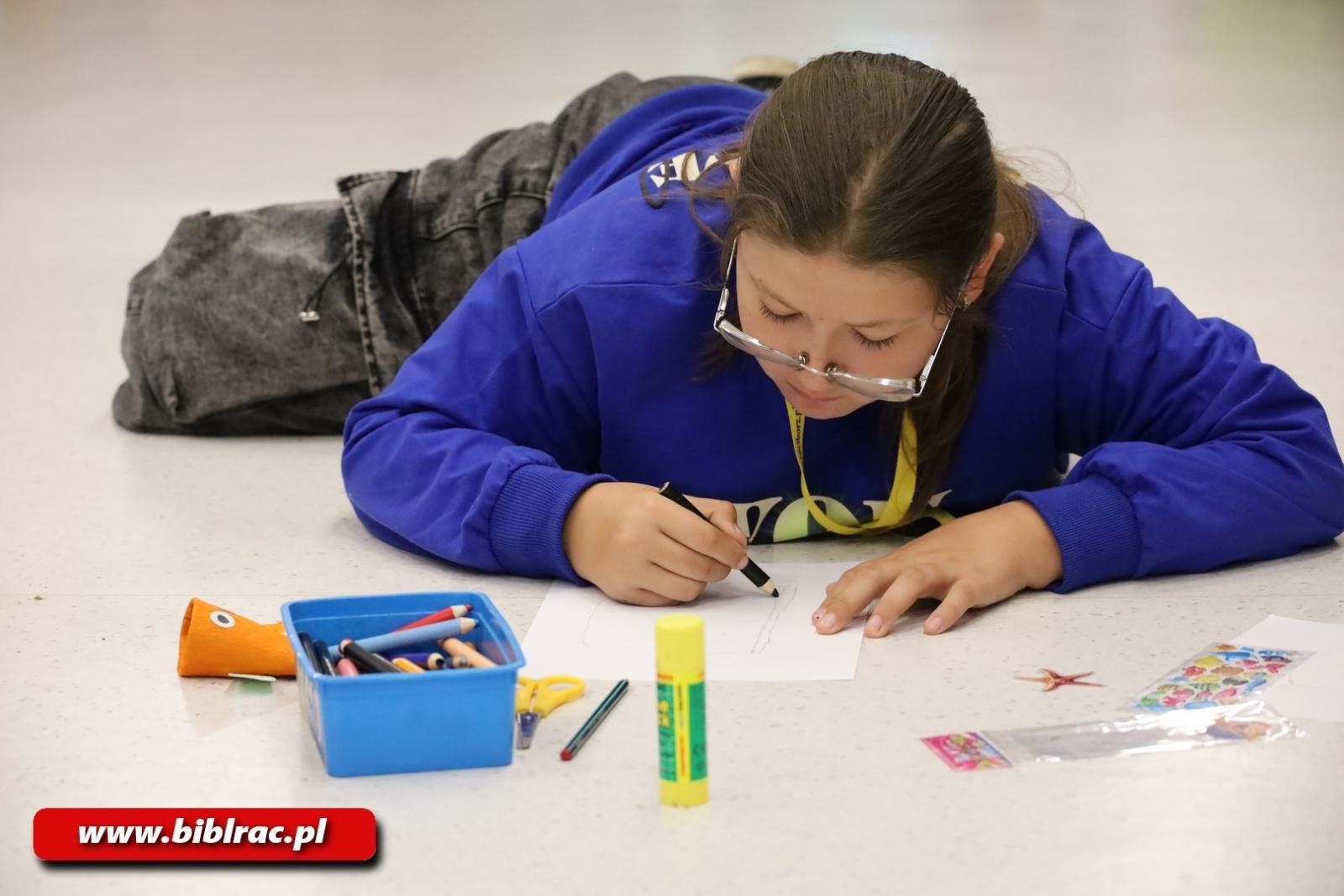 Zdjęcie w galerii na portalu naszraciborz.pl: Z Meridą na Zamku, z Nemo po głębinach oceanu. Trwa Lato z biblioteką! wiadomości z regionu