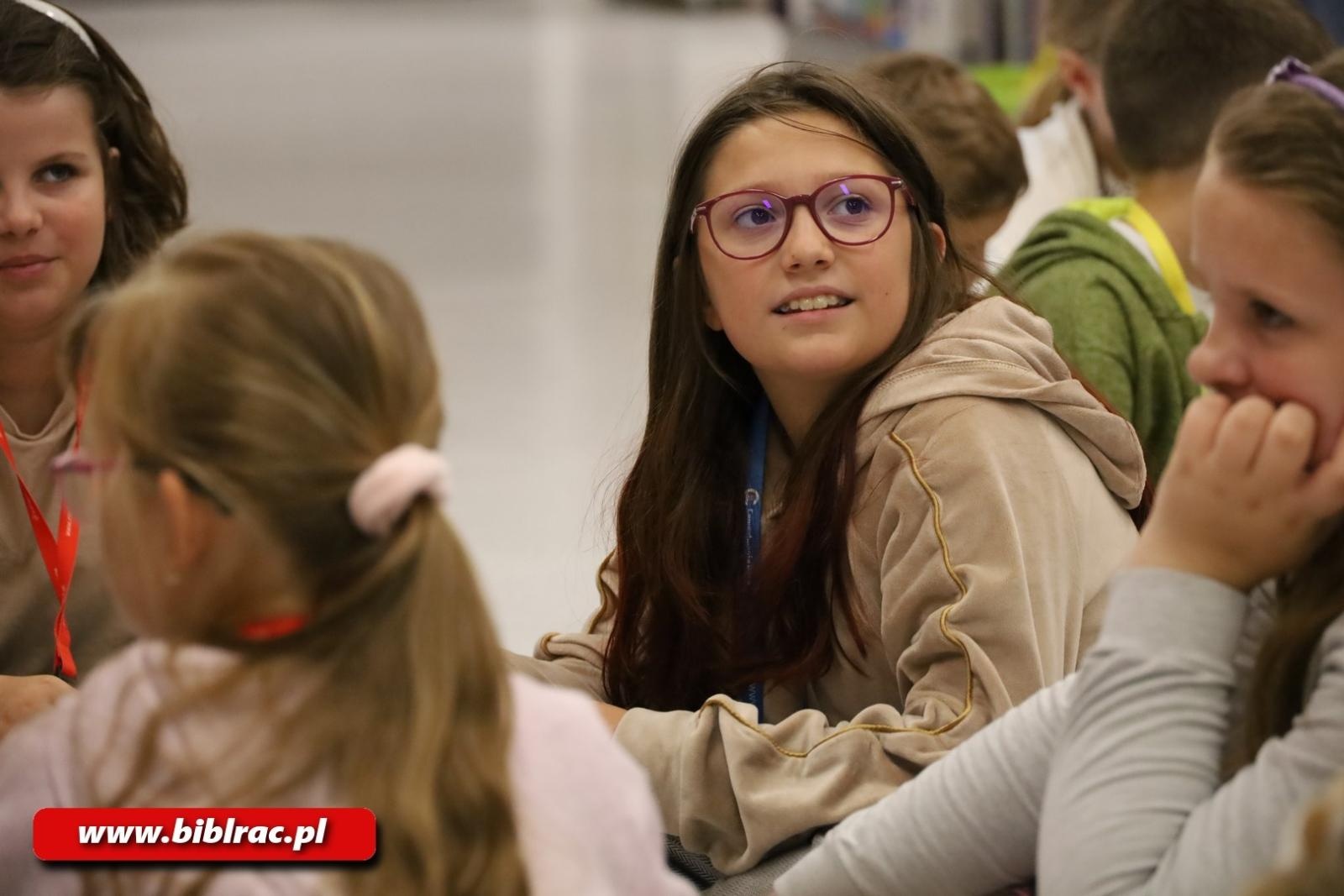 Zdjęcie w galerii na portalu naszraciborz.pl: Z Meridą na Zamku, z Nemo po głębinach oceanu. Trwa Lato z biblioteką! wiadomości z regionu