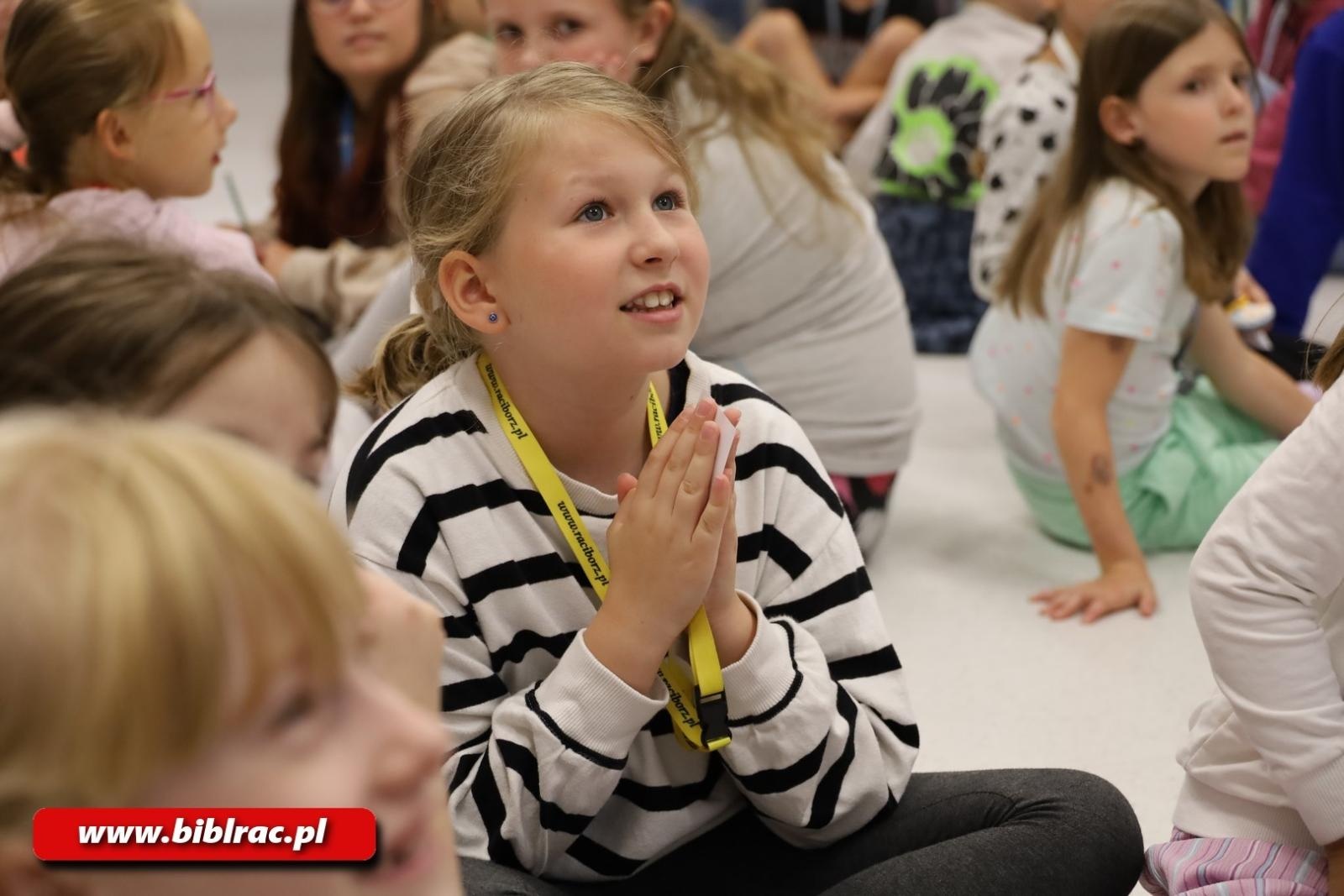 Zdjęcie w galerii na portalu naszraciborz.pl: Z Meridą na Zamku, z Nemo po głębinach oceanu. Trwa Lato z biblioteką! wiadomości z regionu
