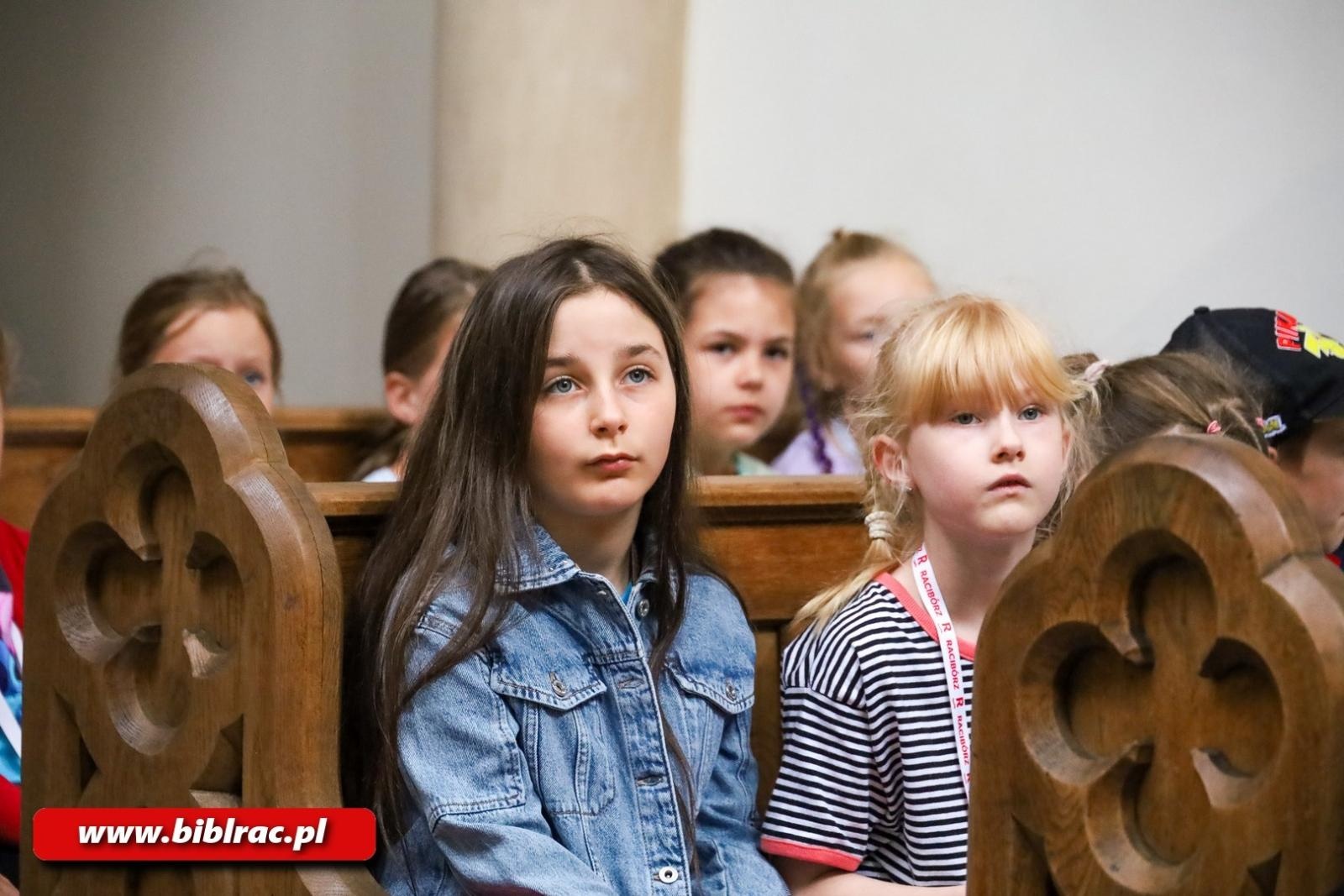 Zdjęcie w galerii na portalu naszraciborz.pl: Z Meridą na Zamku, z Nemo po głębinach oceanu. Trwa Lato z biblioteką! wiadomości z regionu