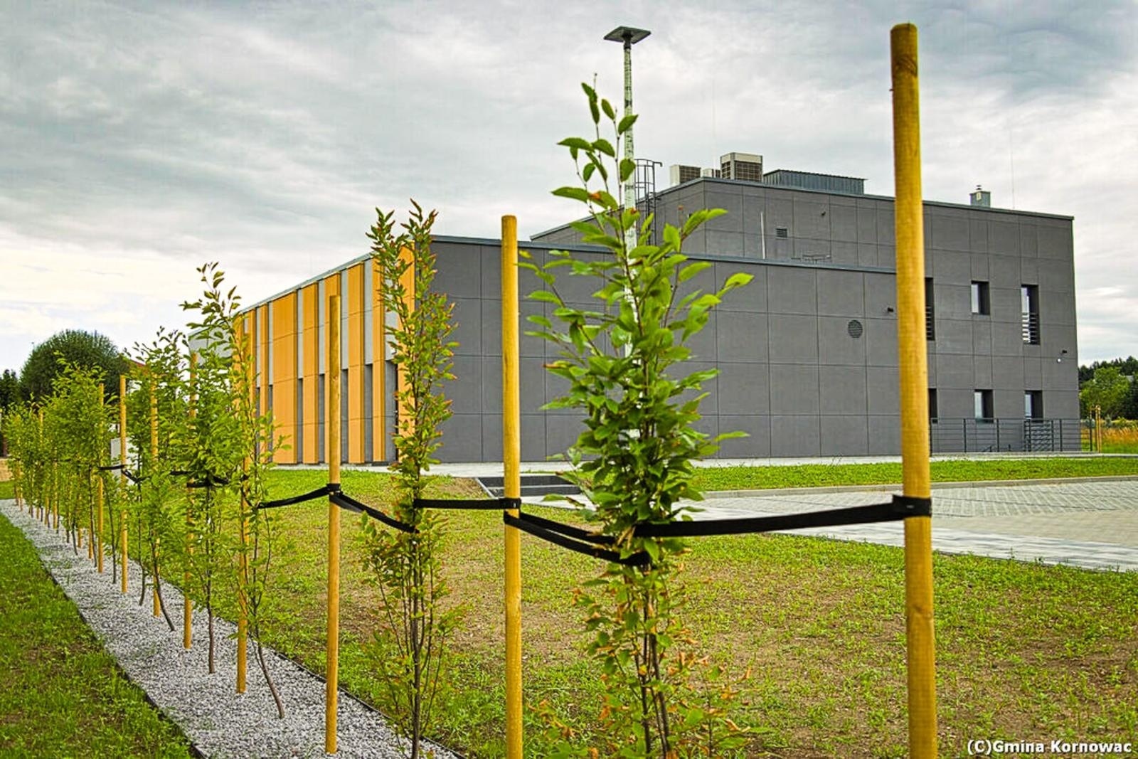 Zdjęcie w galerii na portalu naszraciborz.pl: Kino, pumptrack i siłownia – nowoczesne centrum kultury otwarte w Kornowacu wiadomości z regionu