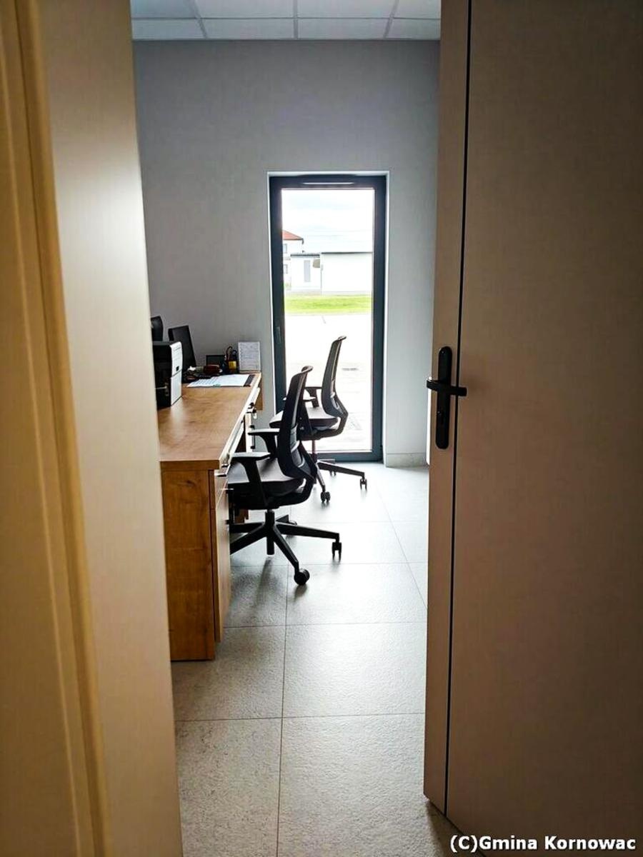 Zdjęcie w galerii na portalu naszraciborz.pl: Kino, pumptrack i siłownia – nowoczesne centrum kultury otwarte w Kornowacu wiadomości z regionu