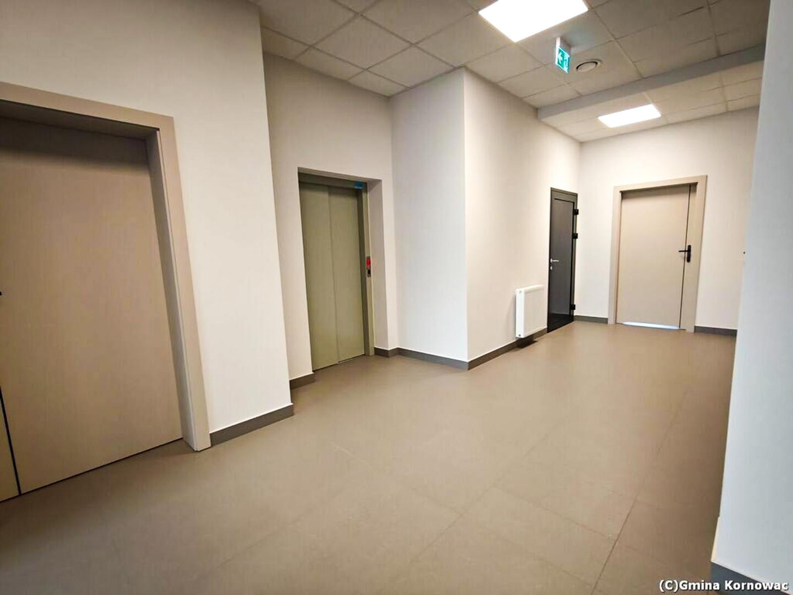 Zdjęcie w galerii na portalu naszraciborz.pl: Kino, pumptrack i siłownia – nowoczesne centrum kultury otwarte w Kornowacu wiadomości z regionu