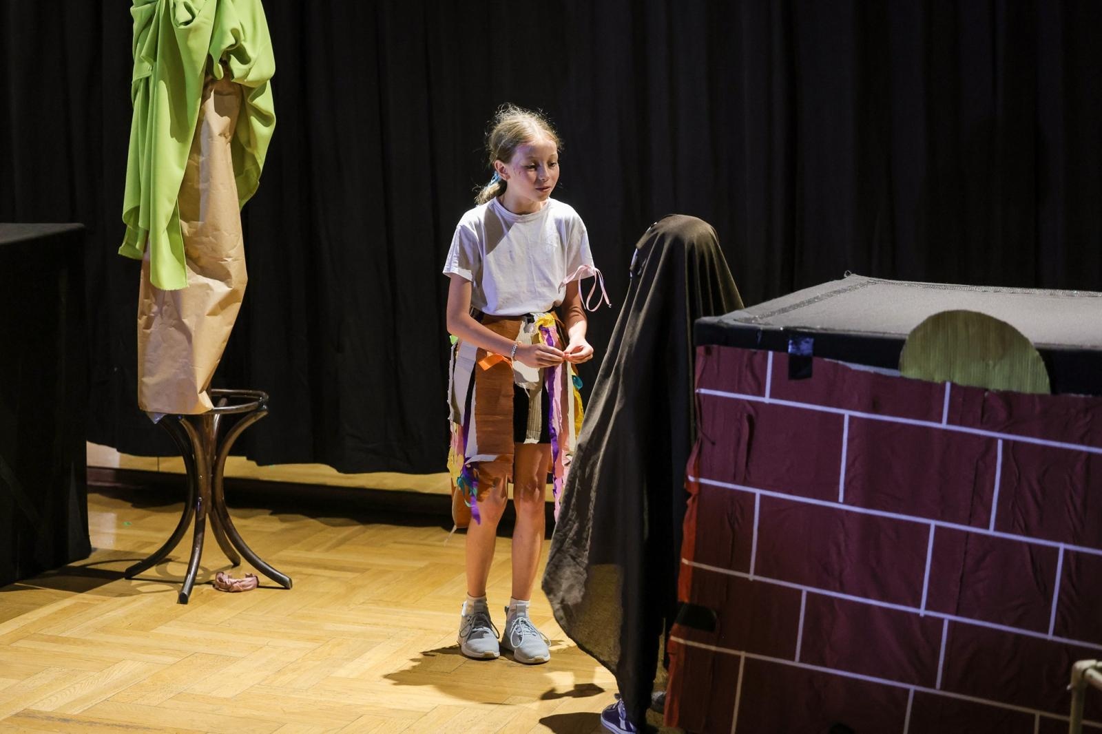 Zdjęcie w galerii na portalu naszraciborz.pl: MISJA SZTUKA! Półkolonie teatralne i finałowe przedstawienie w RCK wiadomości z regionu