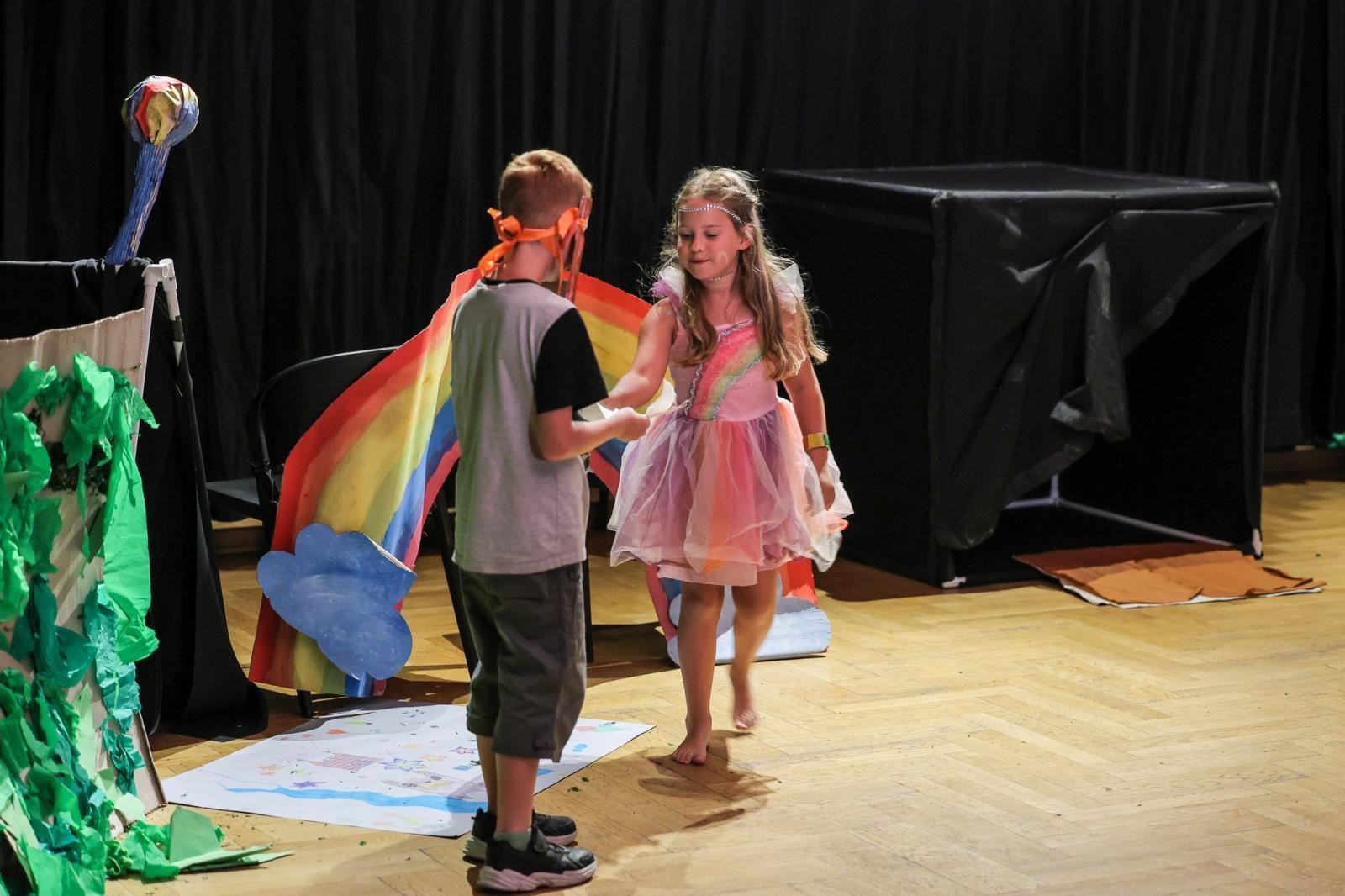 Zdjęcie w galerii na portalu naszraciborz.pl: MISJA SZTUKA! Półkolonie teatralne i finałowe przedstawienie w RCK wiadomości z regionu