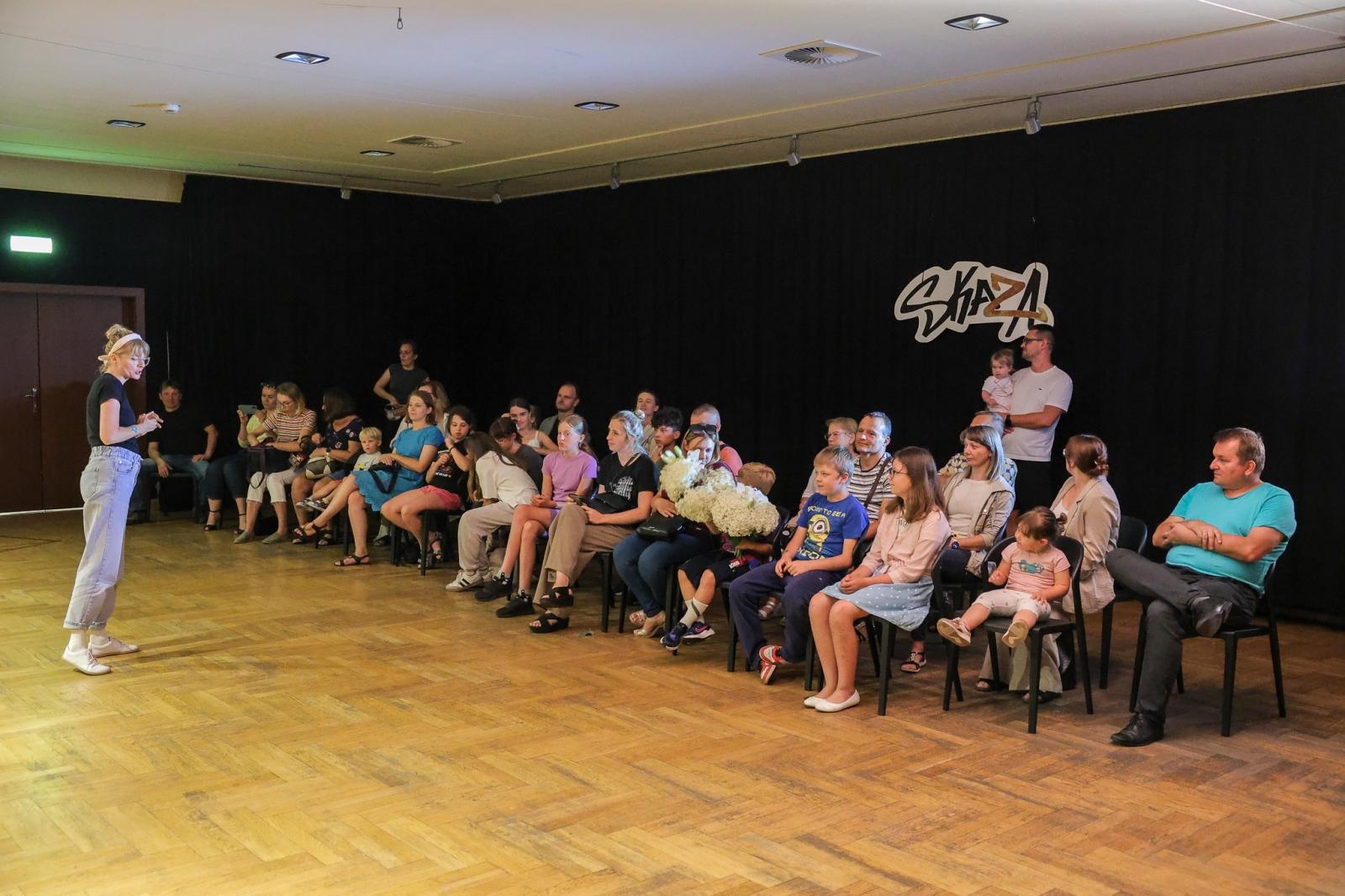 Zdjęcie w galerii na portalu naszraciborz.pl: MISJA SZTUKA! Półkolonie teatralne i finałowe przedstawienie w RCK wiadomości z regionu